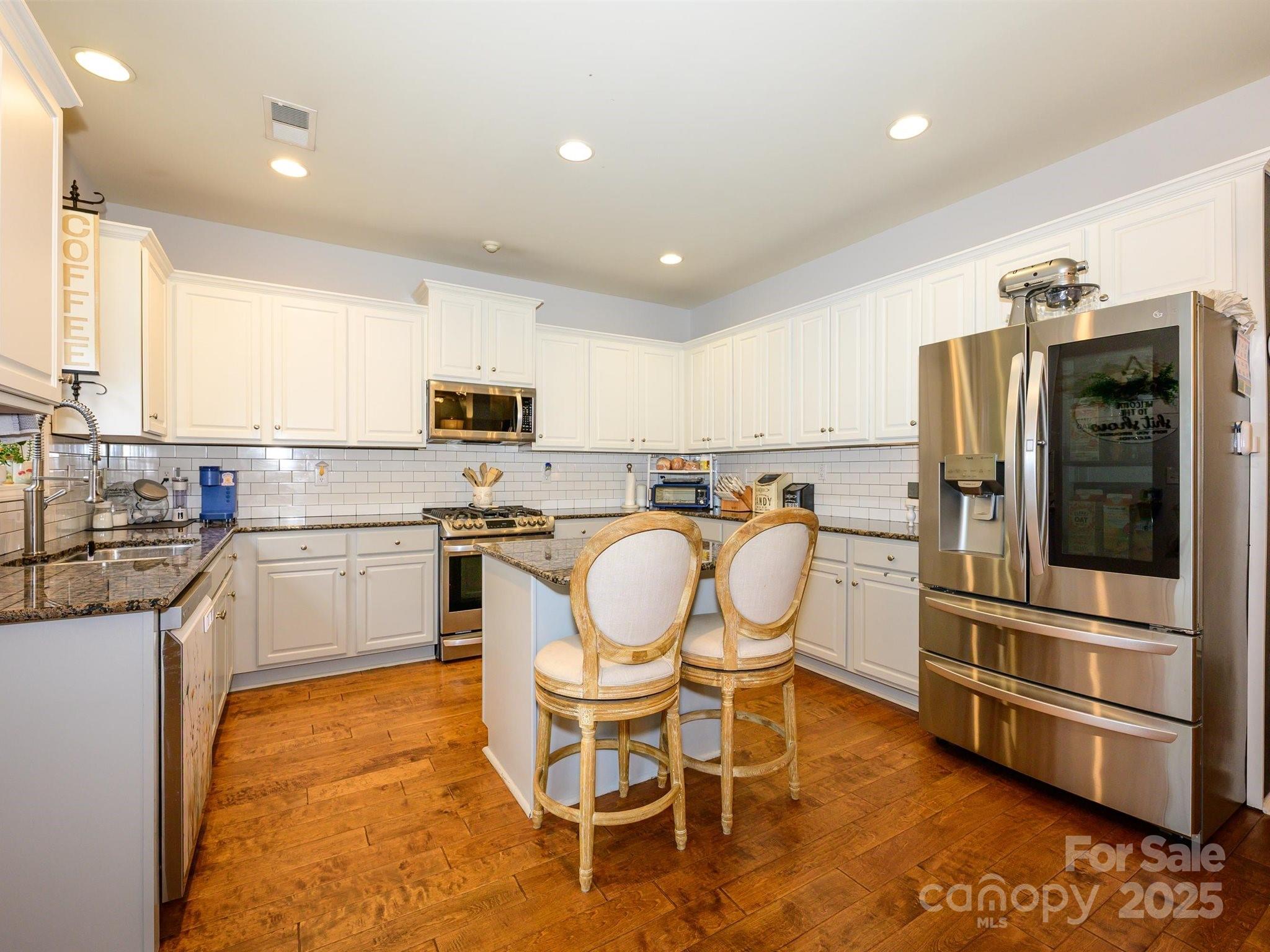 Fairington Oaks - Residential