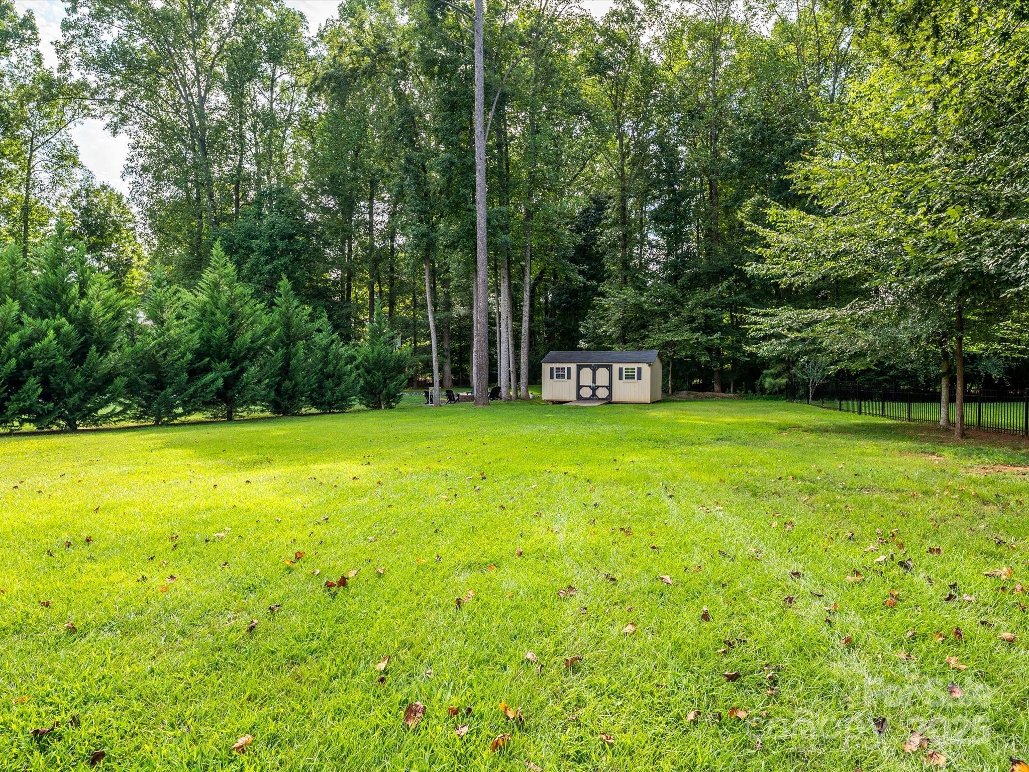 Fairington Oaks - Residential