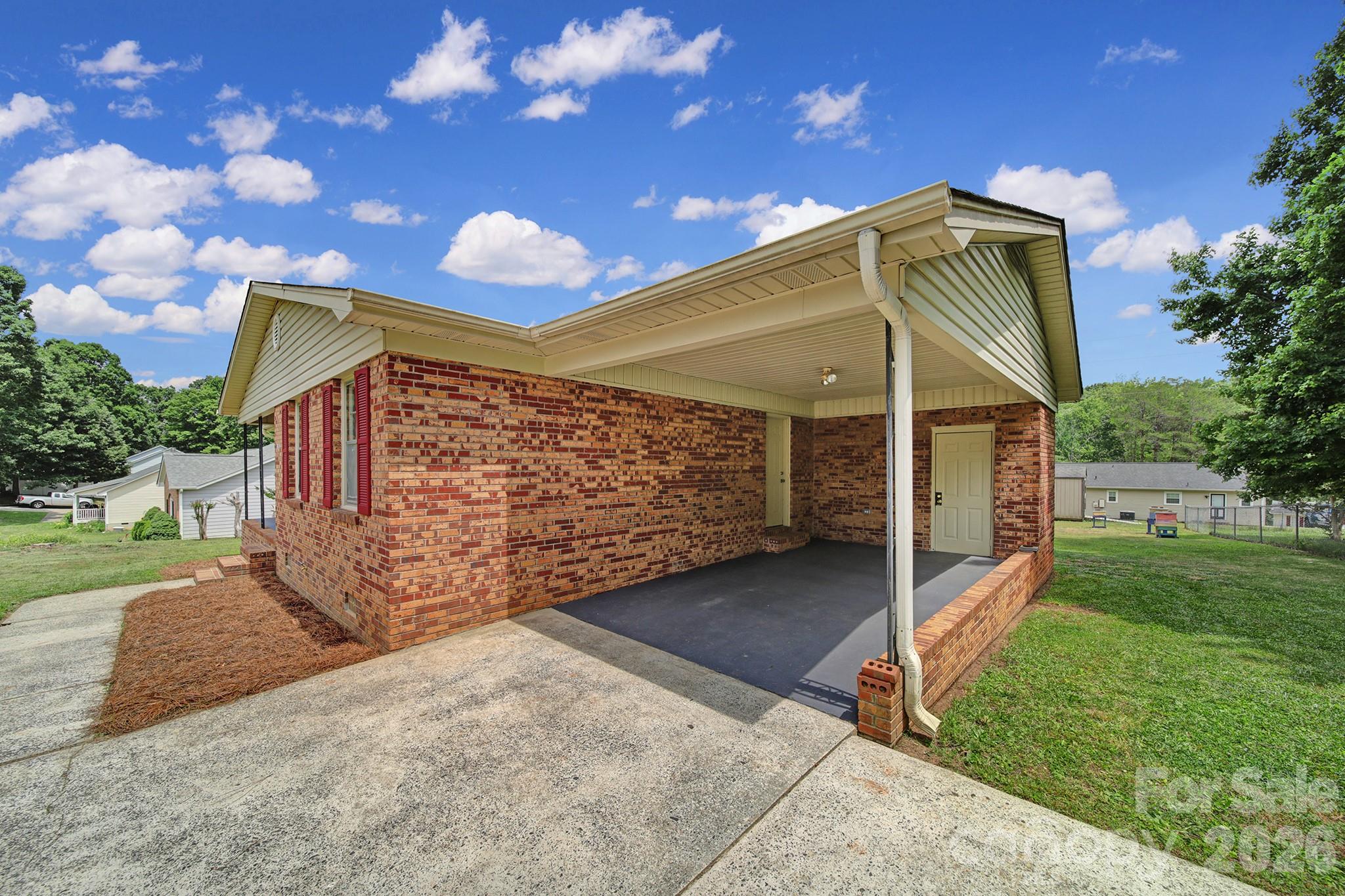 1315 Shady Oak Trail
