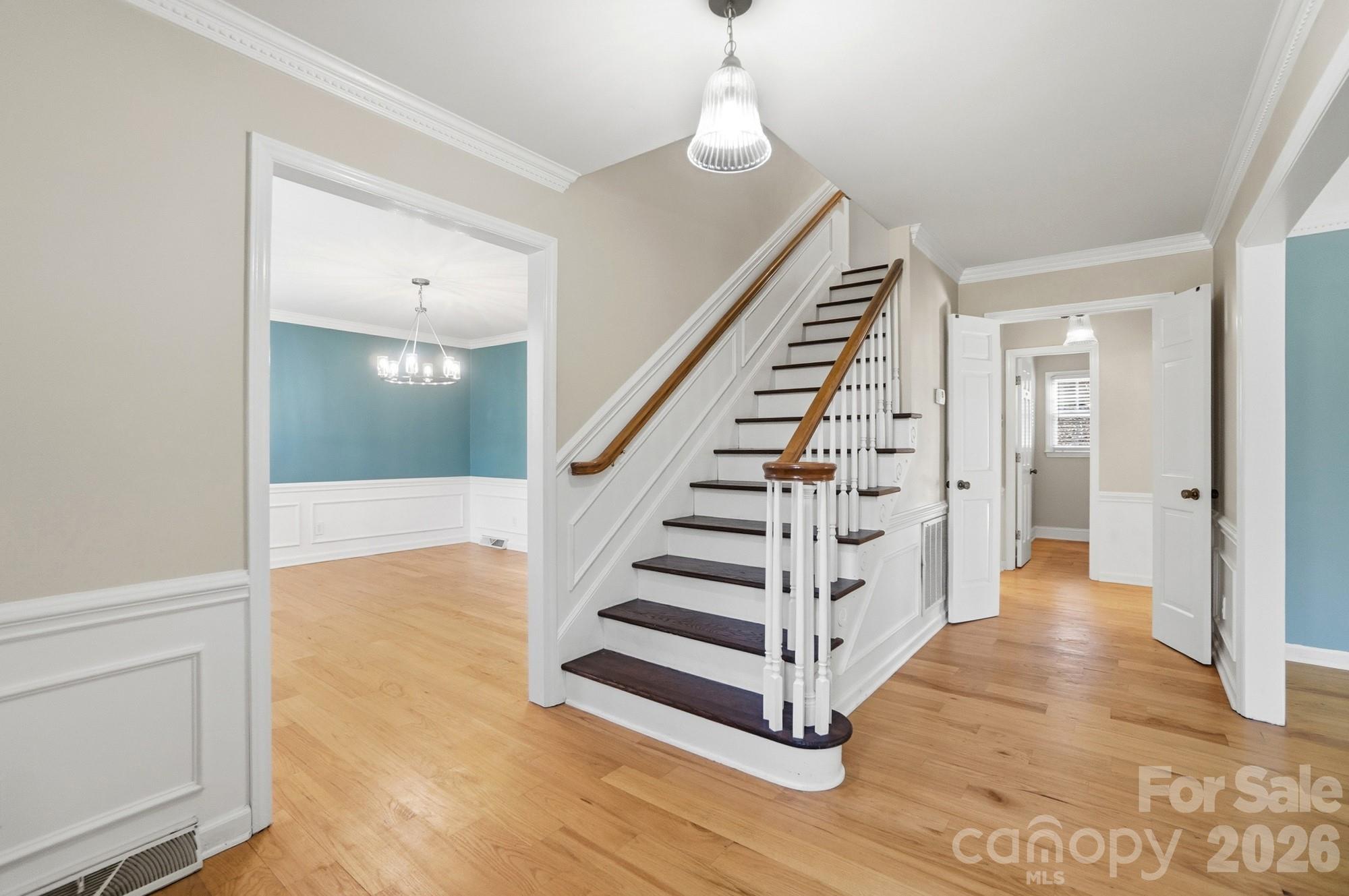 1308 Dumbarton Road