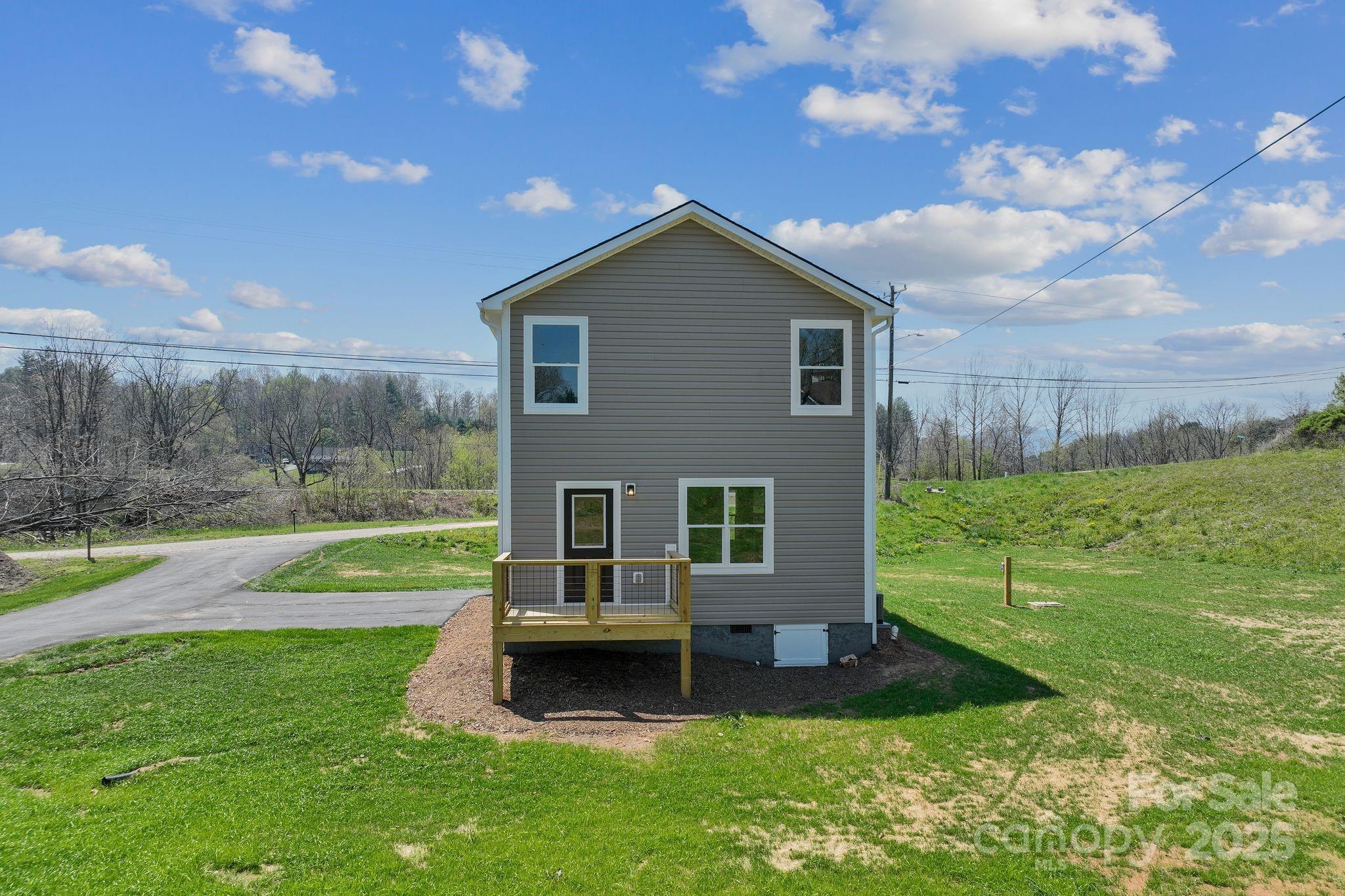 208 Sycamore Farm Road