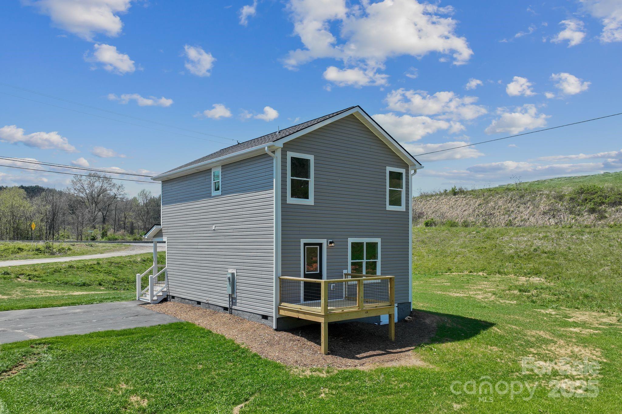 208 Sycamore Farm Road