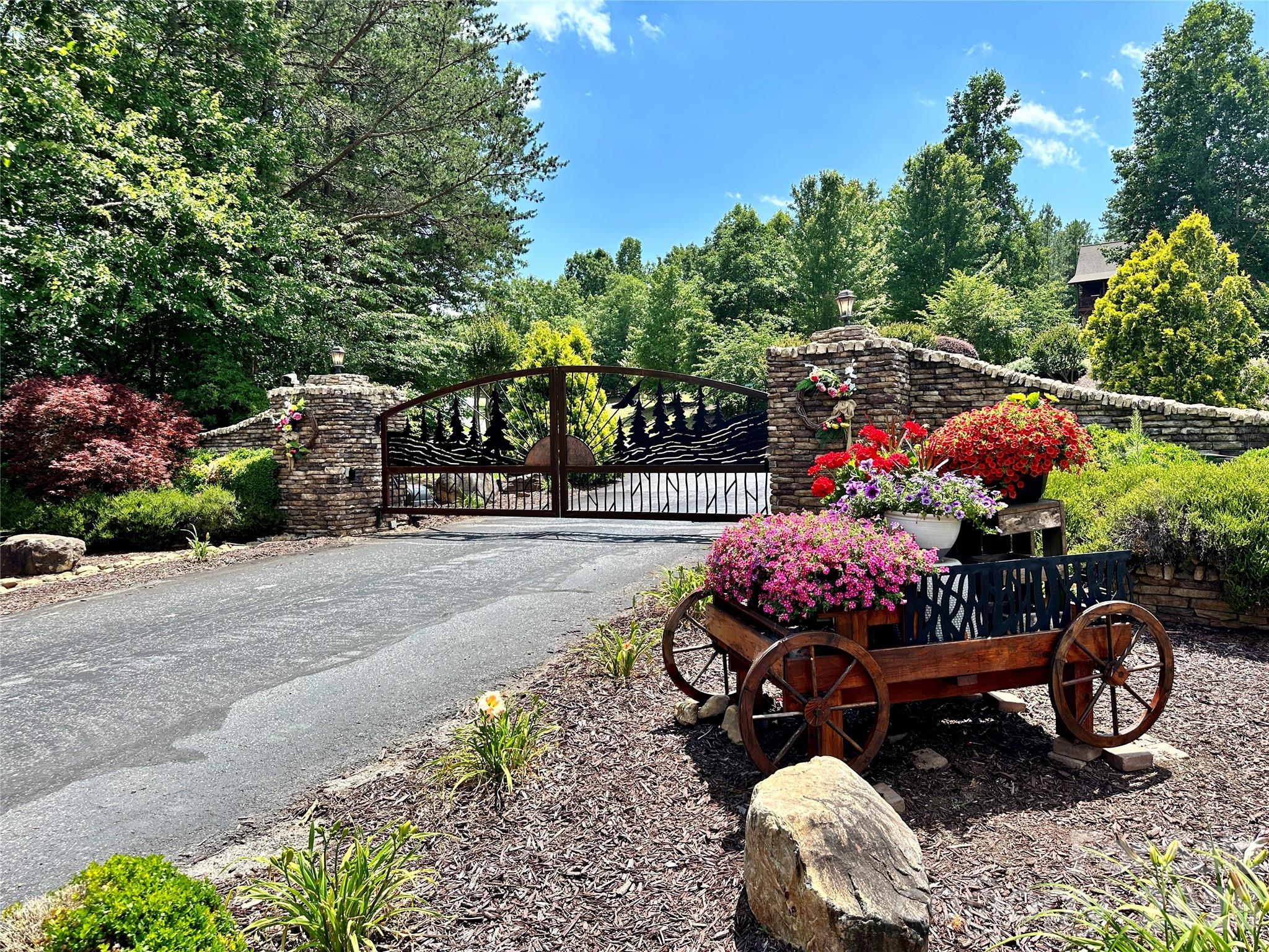 Grandview Peaks - Residential