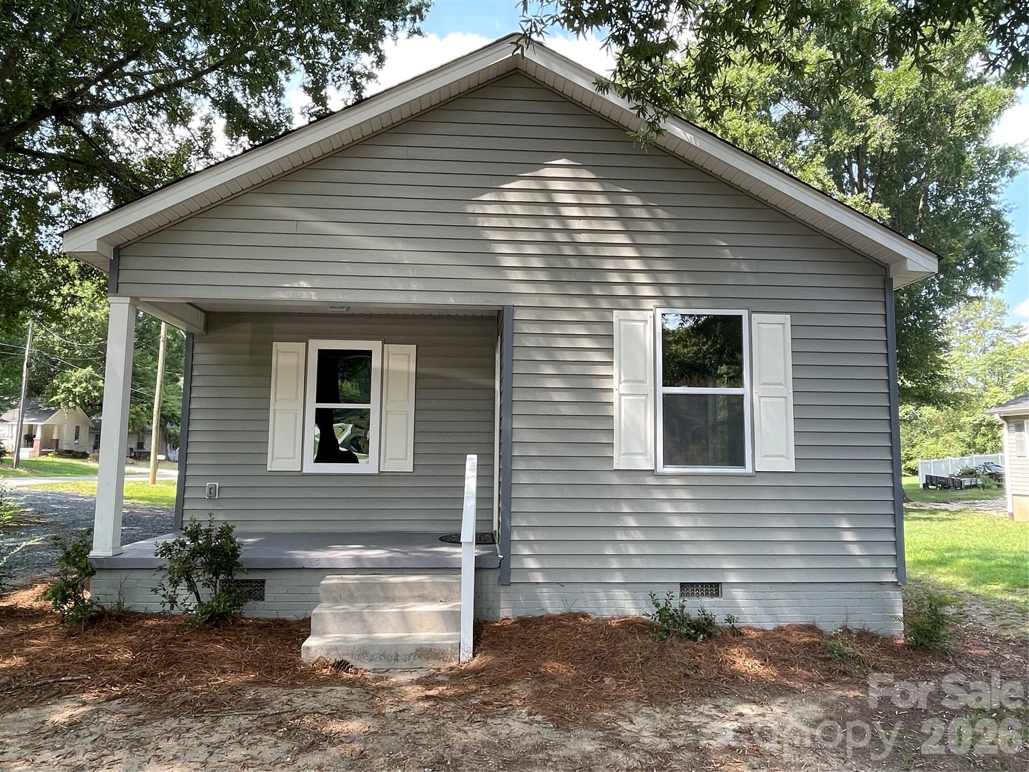 601 W Round Street