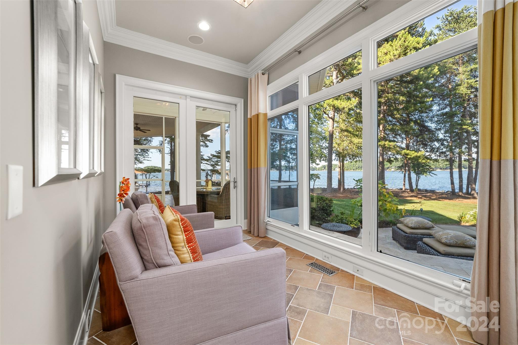 Sailview - Residential