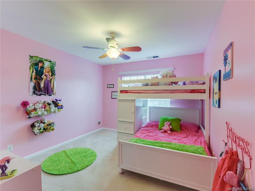 Hallmark Glen - Residential