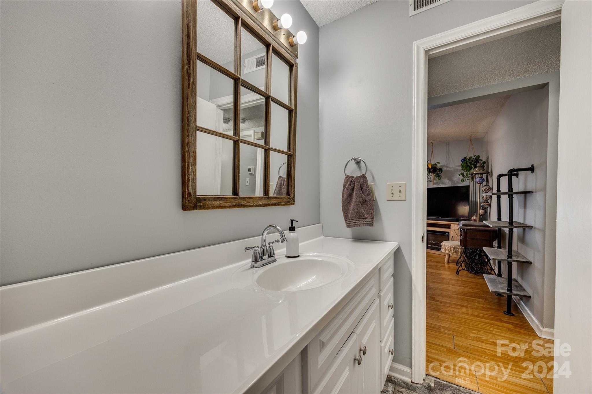 Hunters Chase - Residential