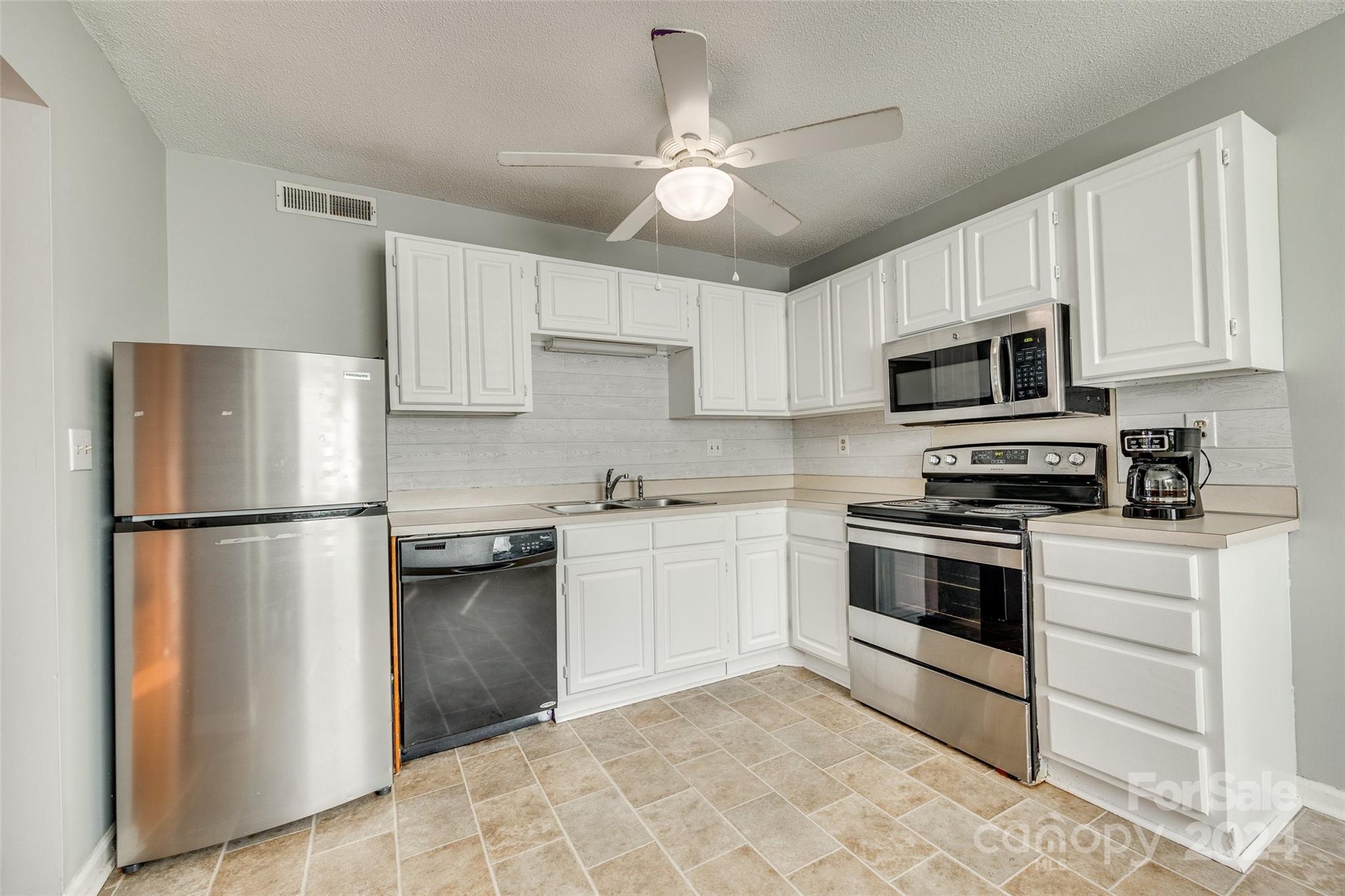 Hunters Chase - Residential