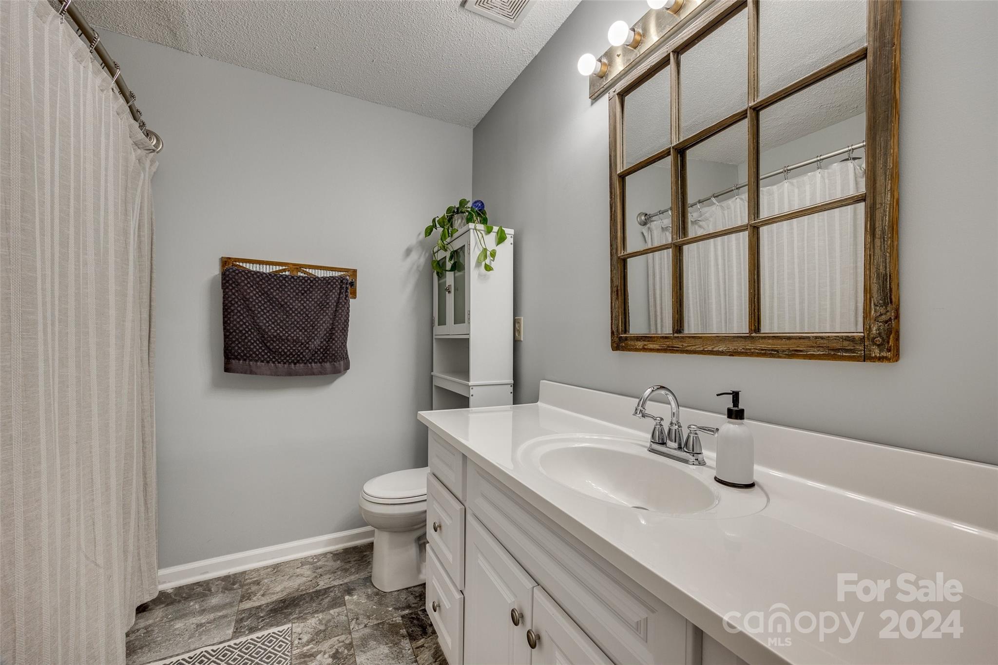 Hunters Chase - Residential