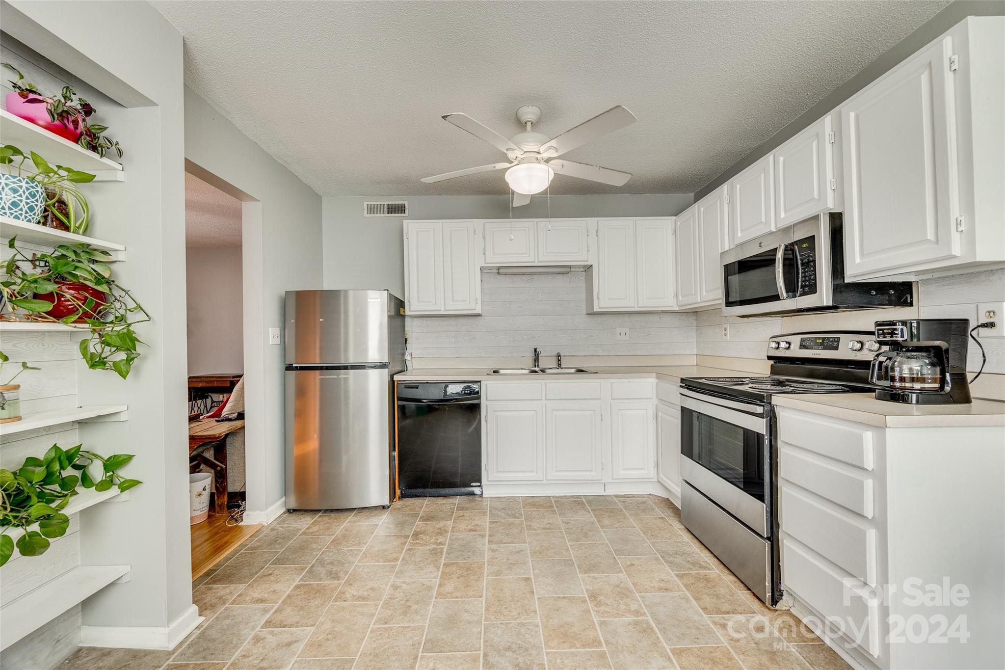 Hunters Chase - Residential