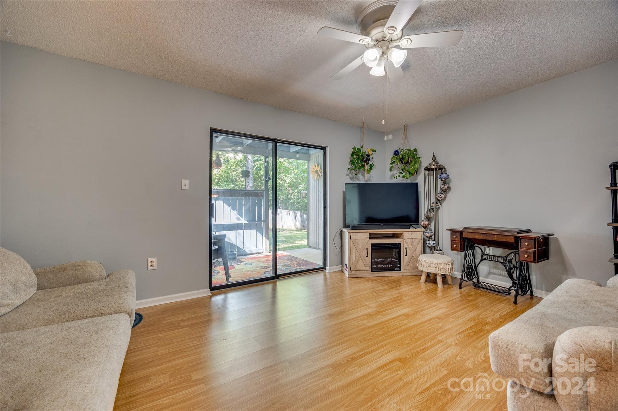 Hunters Chase - Residential