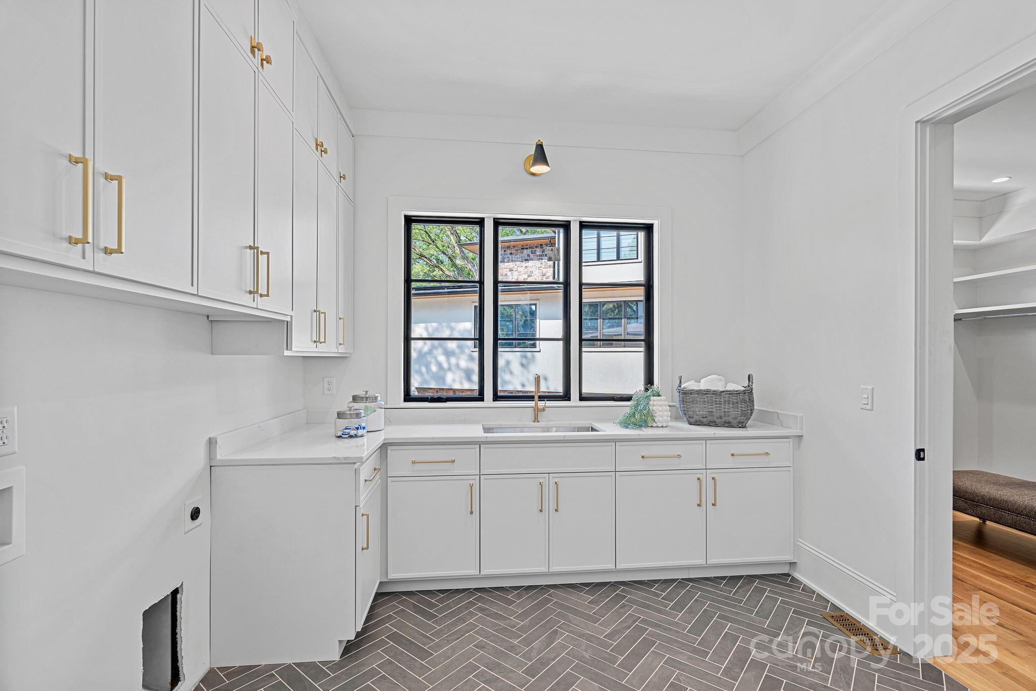 The Cloisters - Residential