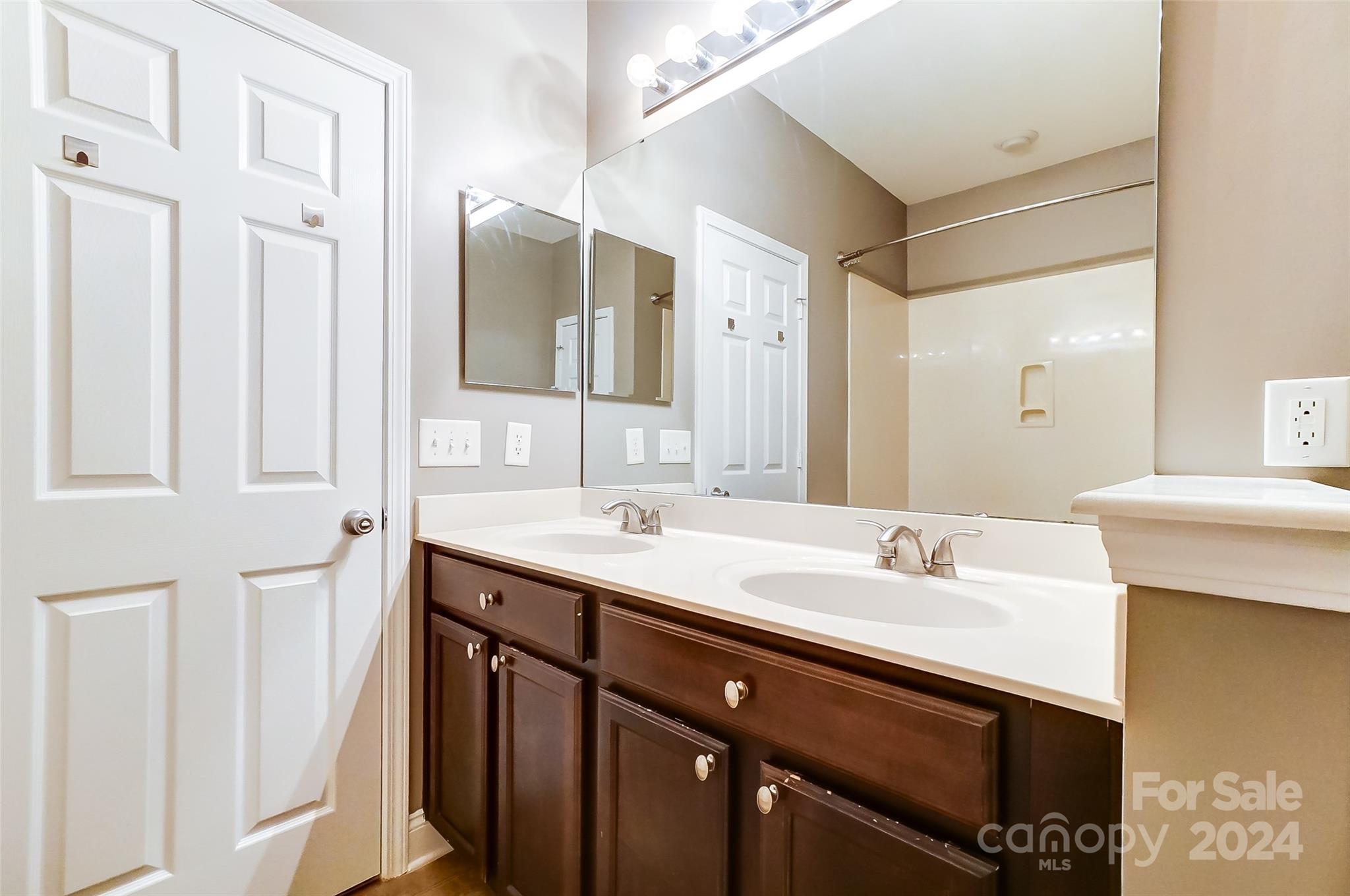 Madison Green - Residential