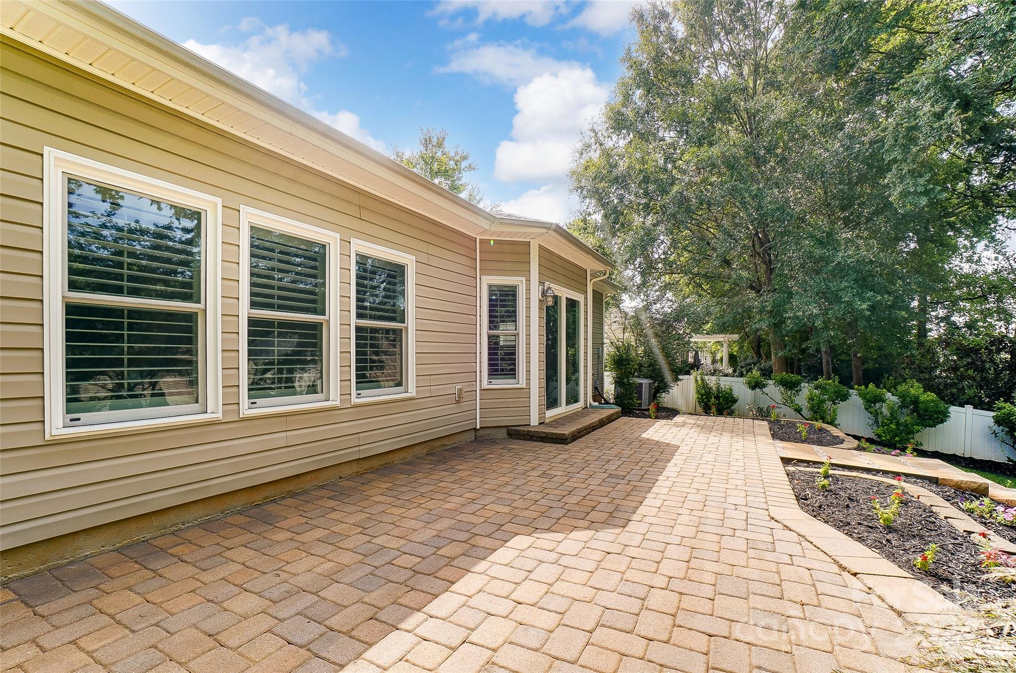 Madison Green - Residential