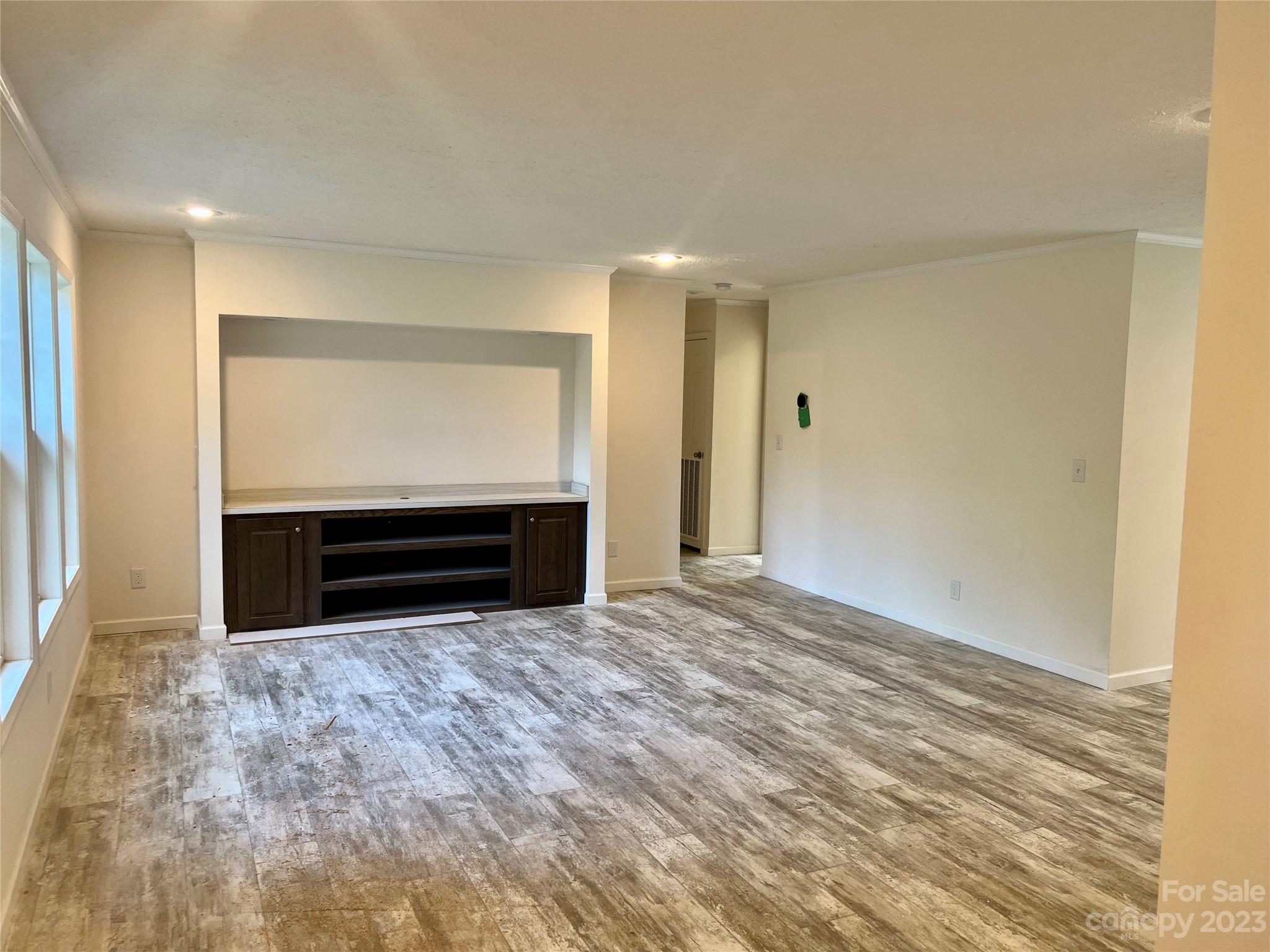 5756 Dalmatian Street