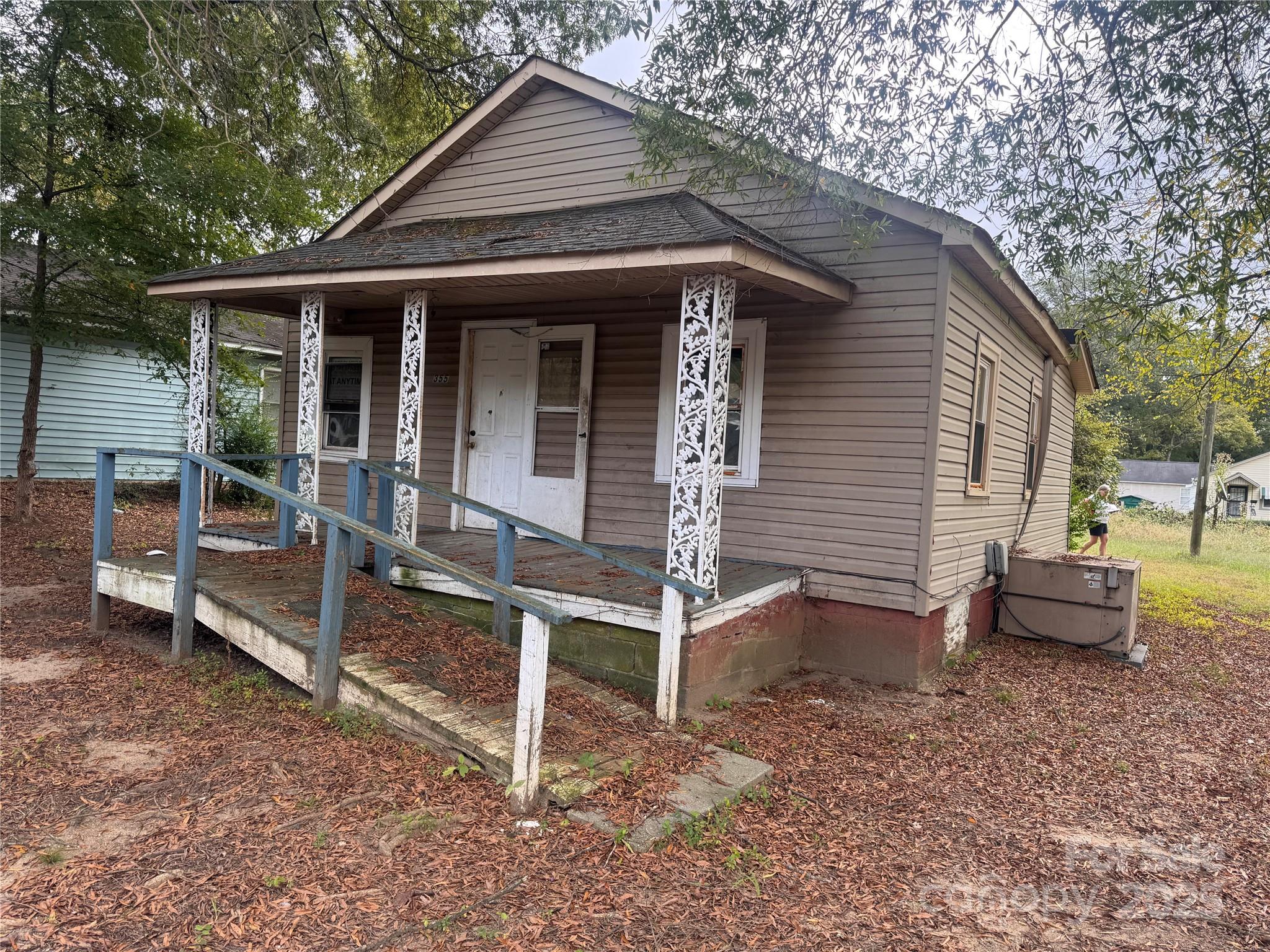 355 Camden Court NW