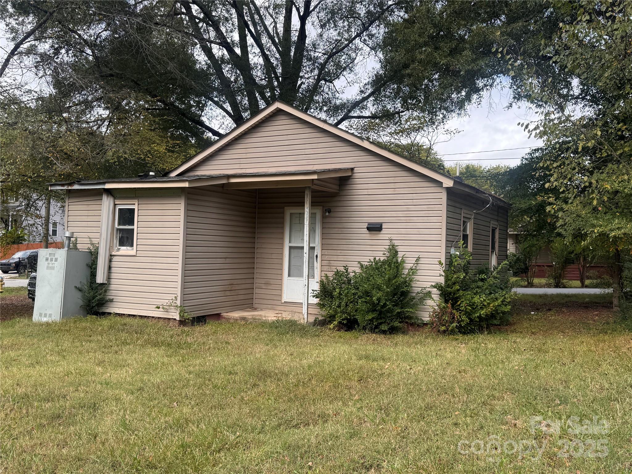 355 Camden Court NW