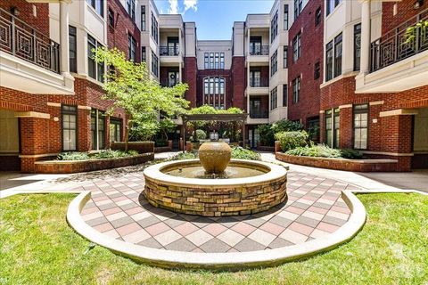 2810 Selwyn Avenue Charlotte NC 28209