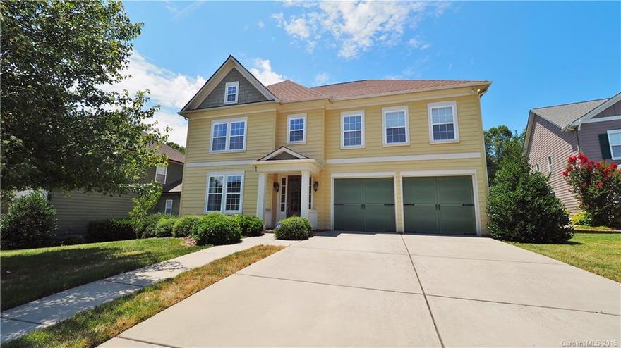 Craftsman style home on cul-de-sac w/fenced, private back yard & screened porch in desirable John Wieland community w/low SC taxes. Home has hardwoods on main. Open floor plan w/gourmet kitchen w/huge island, granite, stone backsplash, & SS appliances. Large bonus w/built-ins. Master has tray ceiling, large walk-in closets & bath has whirlpool, dual sinks, ceramic tile shower, water closet & linen closet. Clubhouse has tennis courts, pool, & playground. Refrig(s), washer & dryer remain.