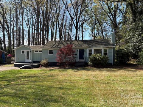 2926 Palm Avenue Charlotte NC 28205