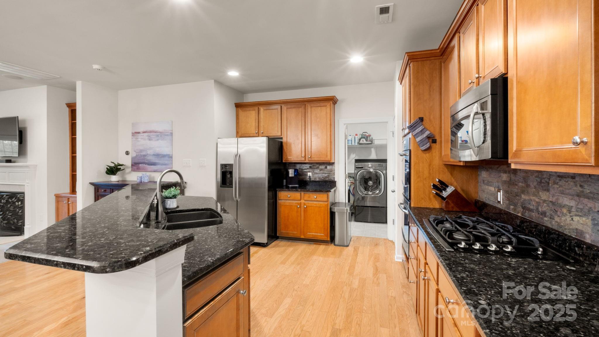 8534 Loxton Circle