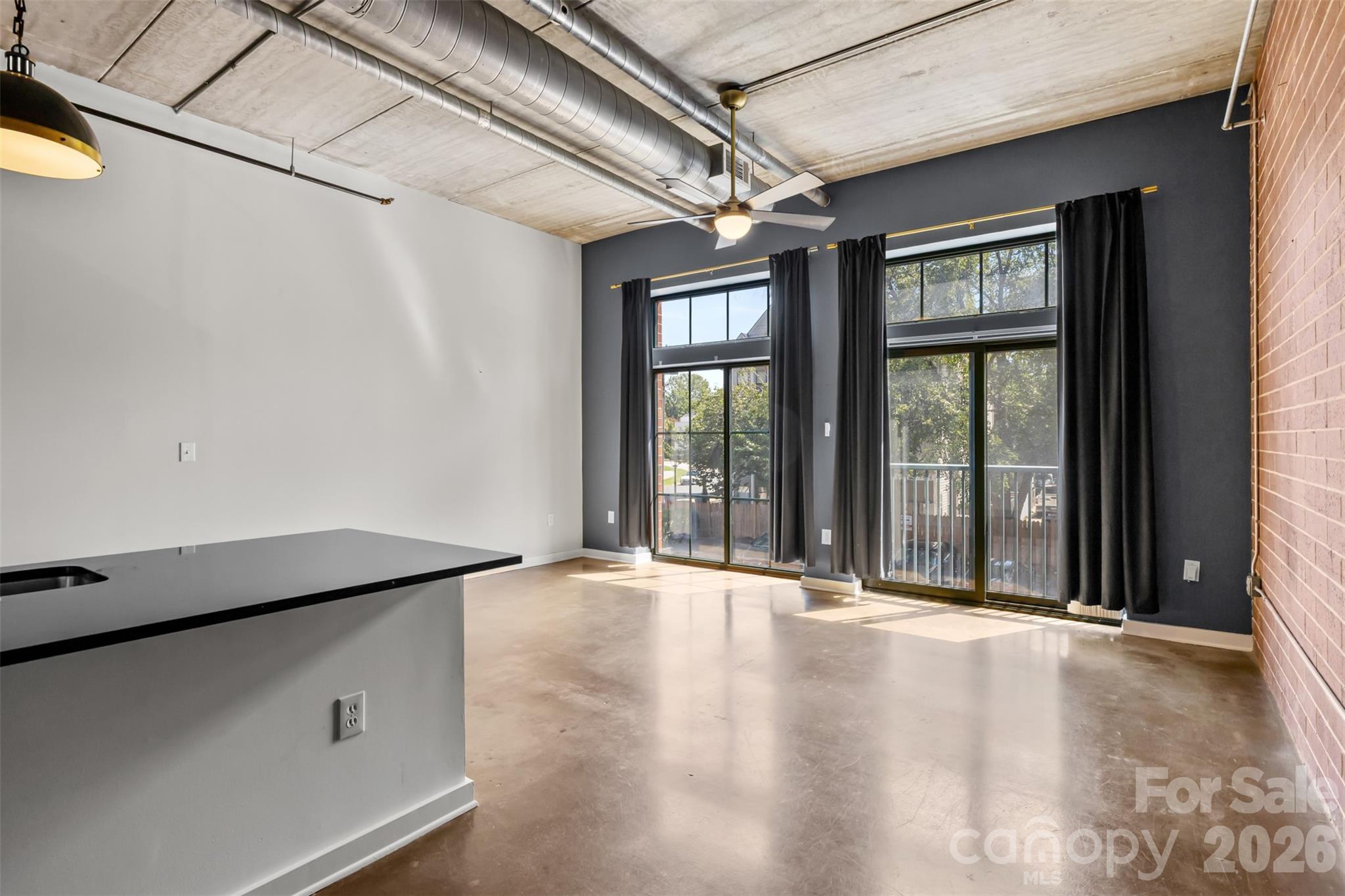 626 N Graham Street 205