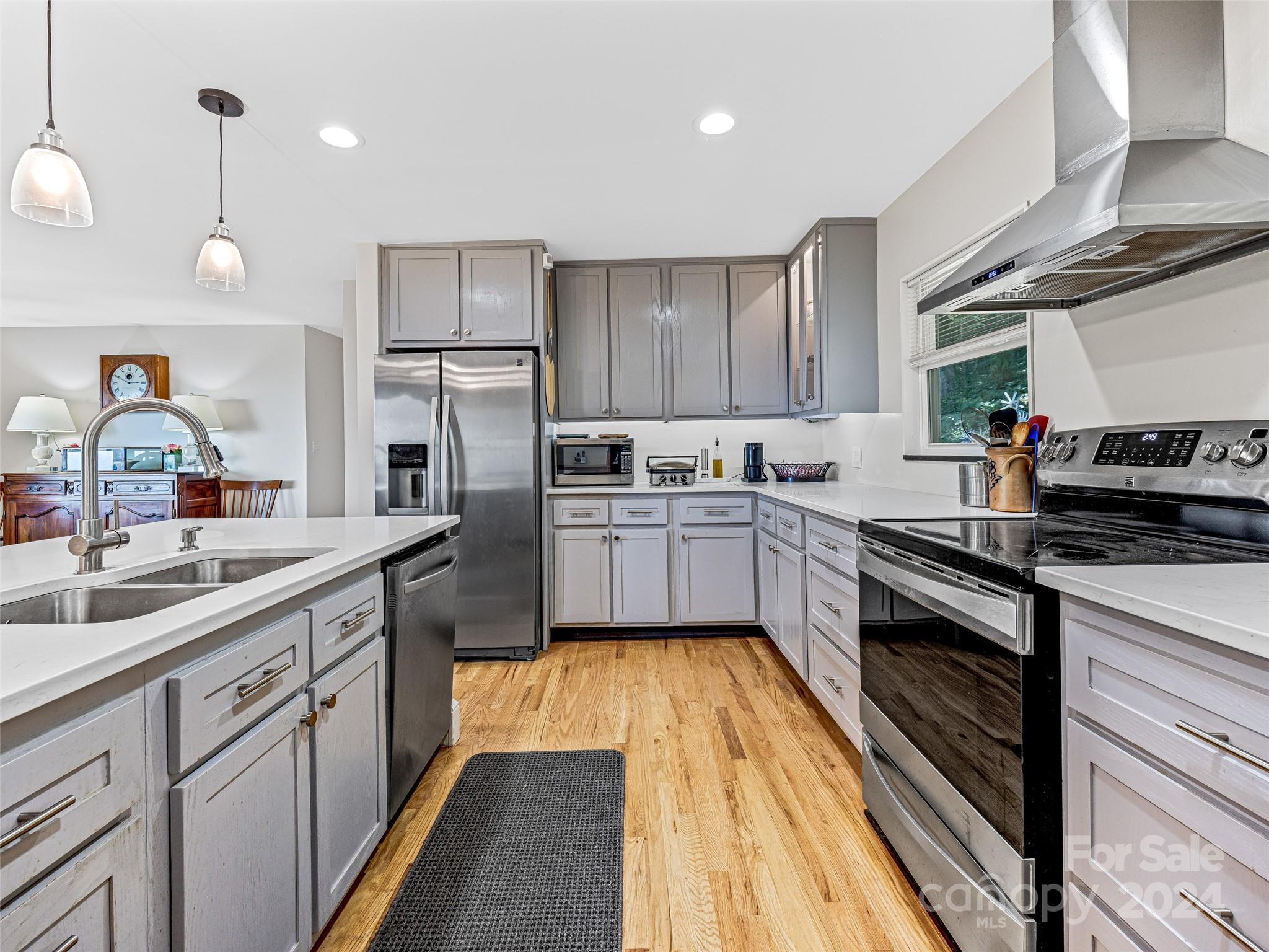 Sunset Mountain - Residential