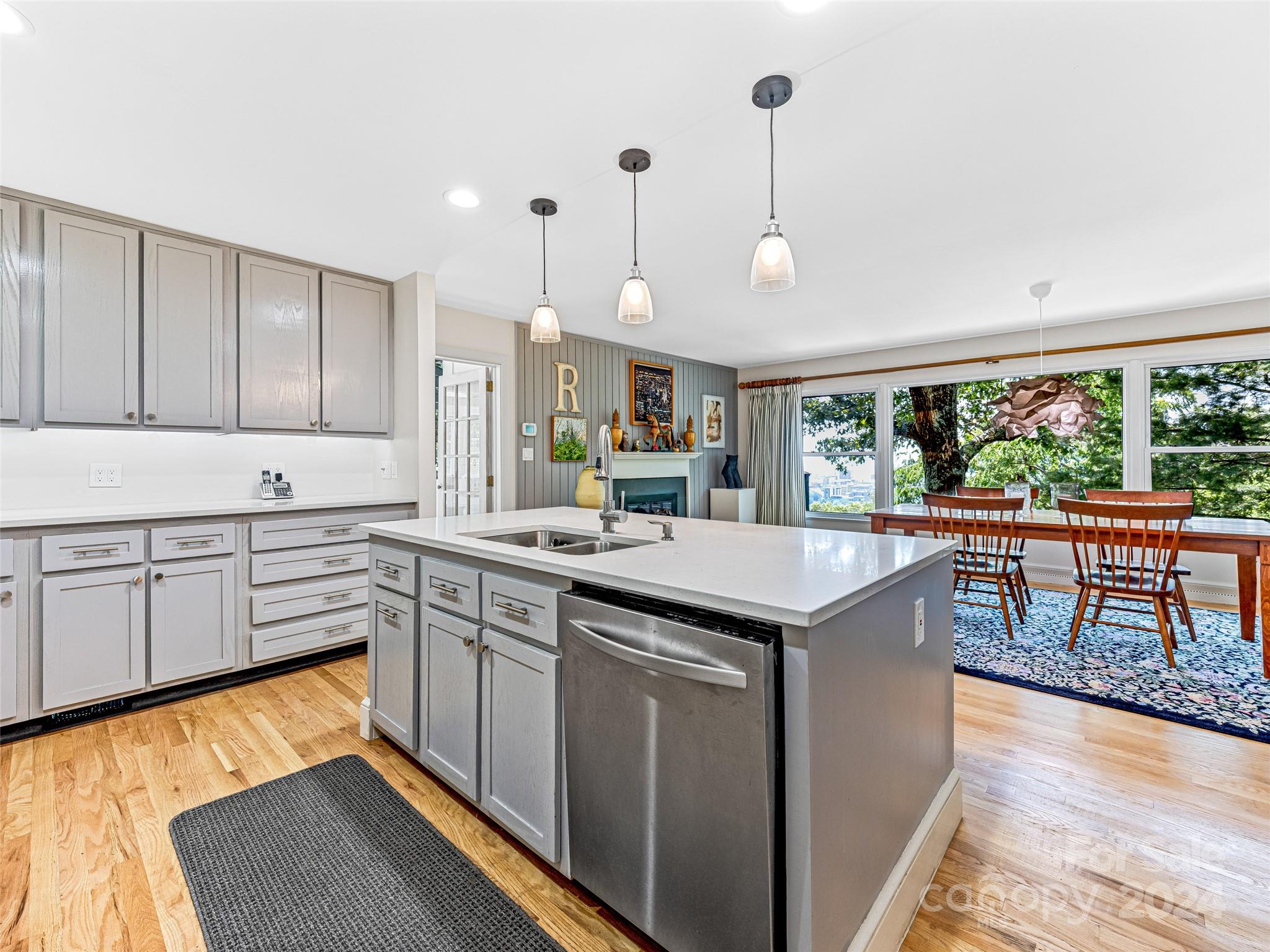 Sunset Mountain - Residential