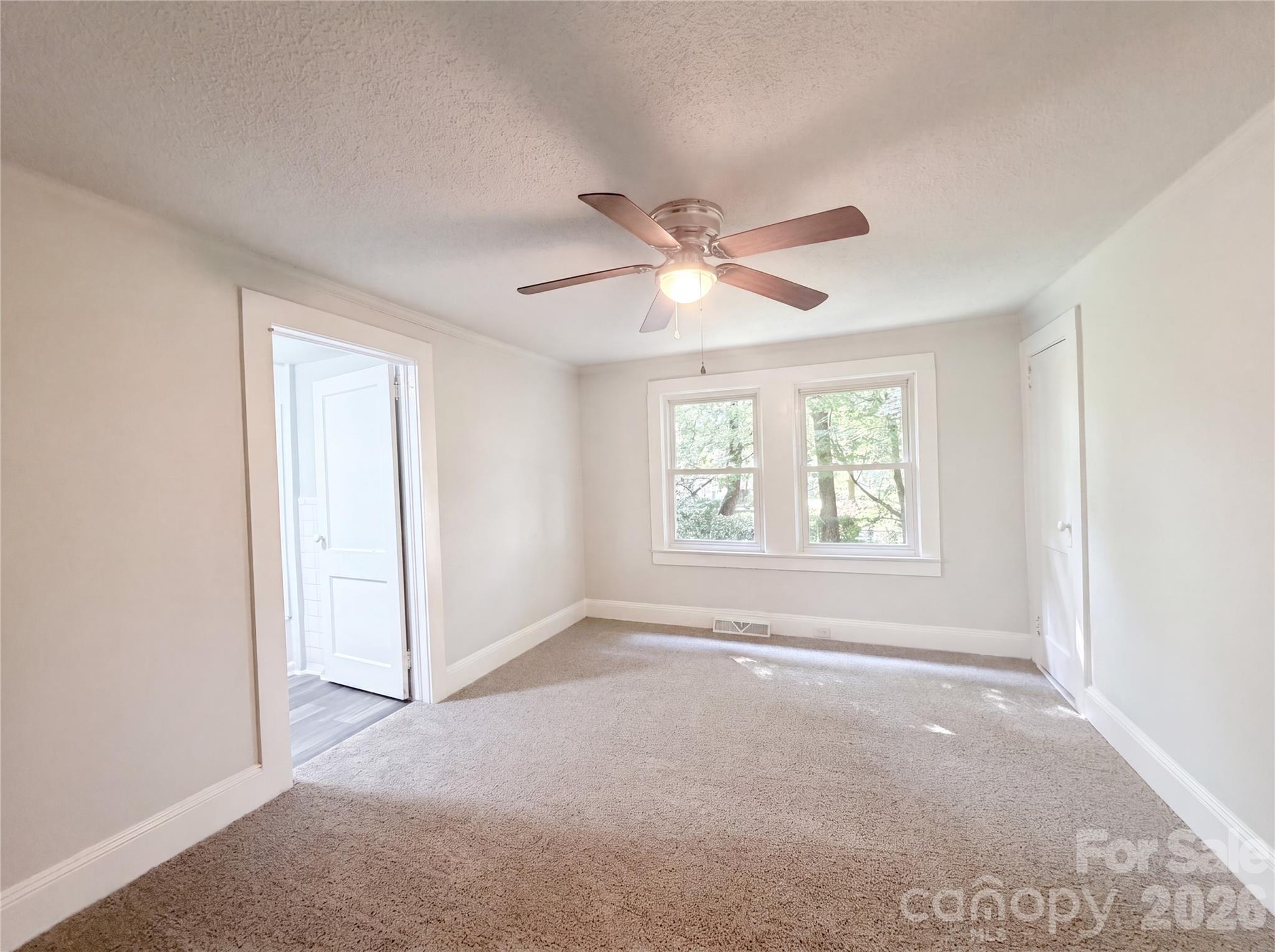 164 E Waterlynn Road