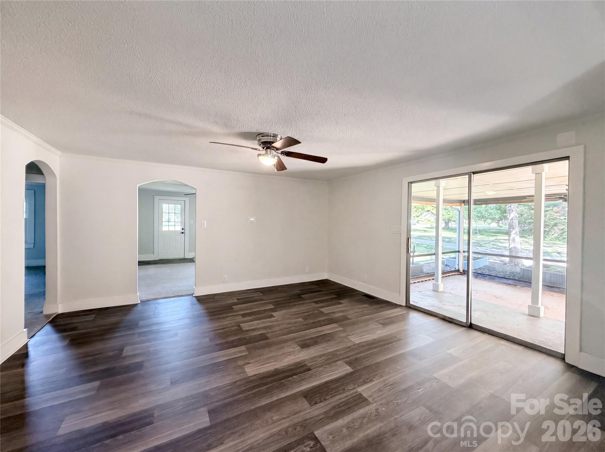 164 E Waterlynn Road