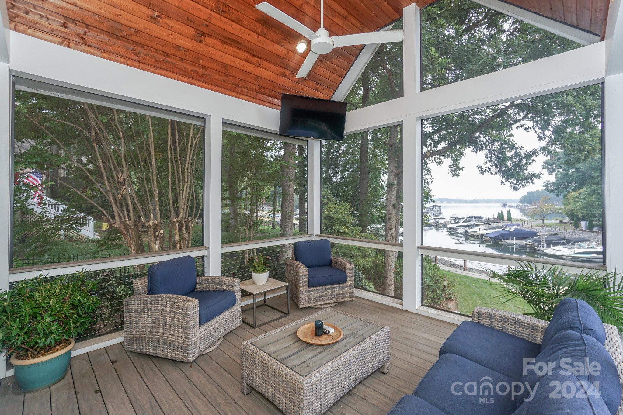 Heron Harbor - Residential