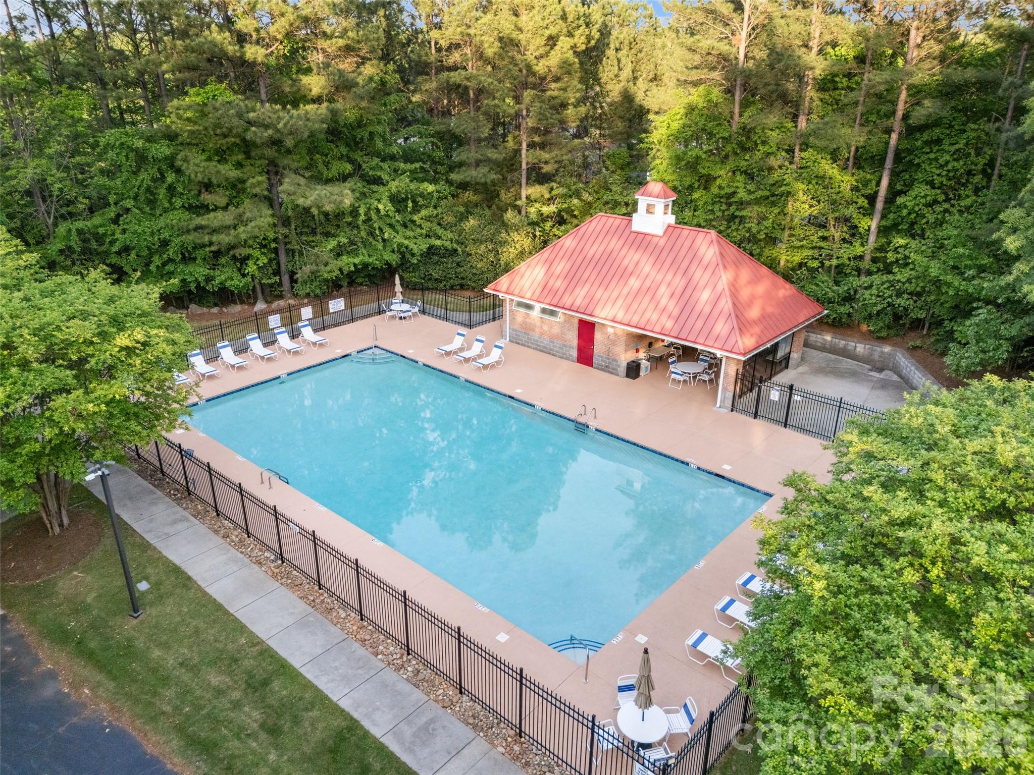 Seven Oaks - Residential