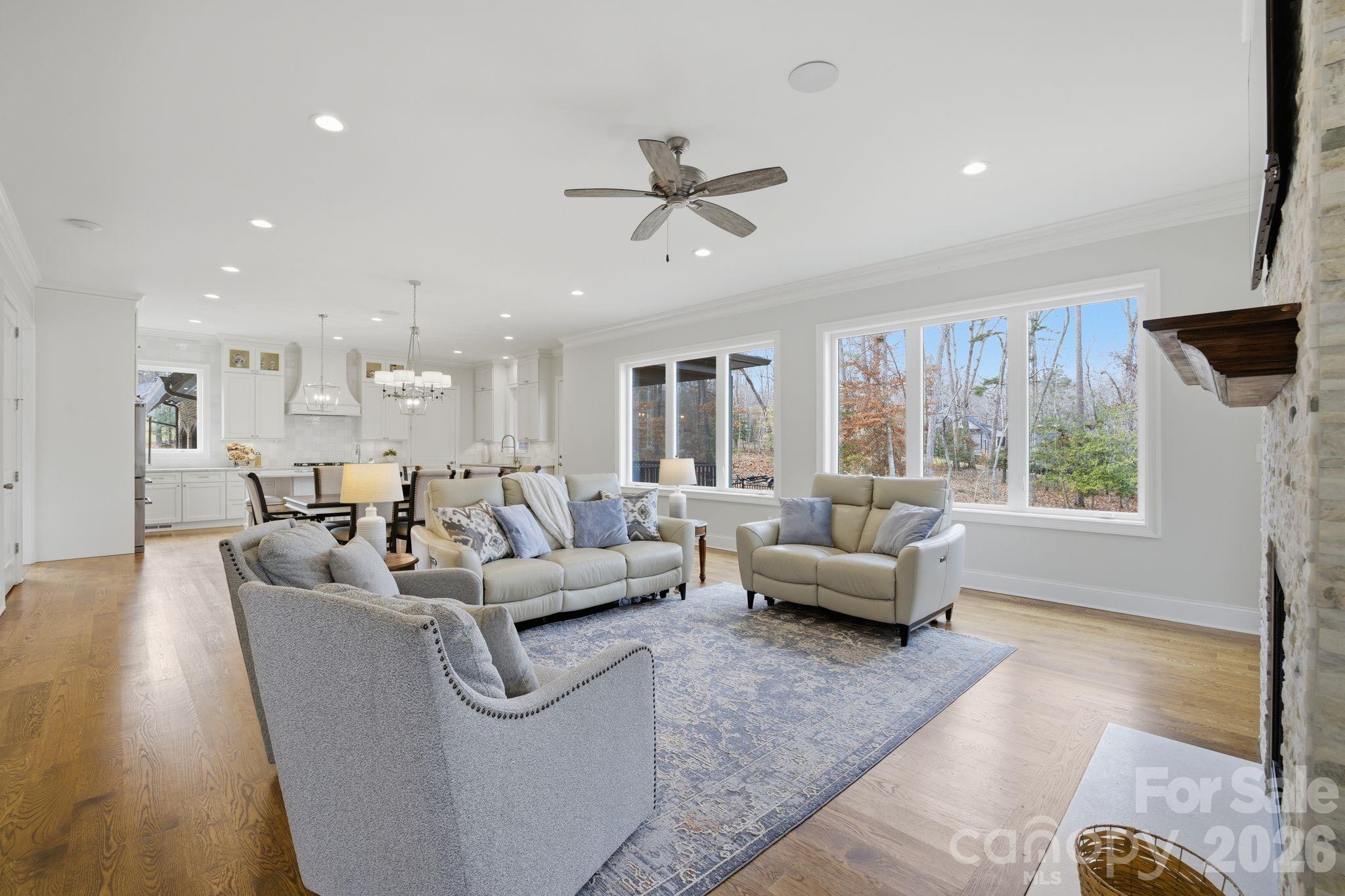 Yachtsmans Point - Residential