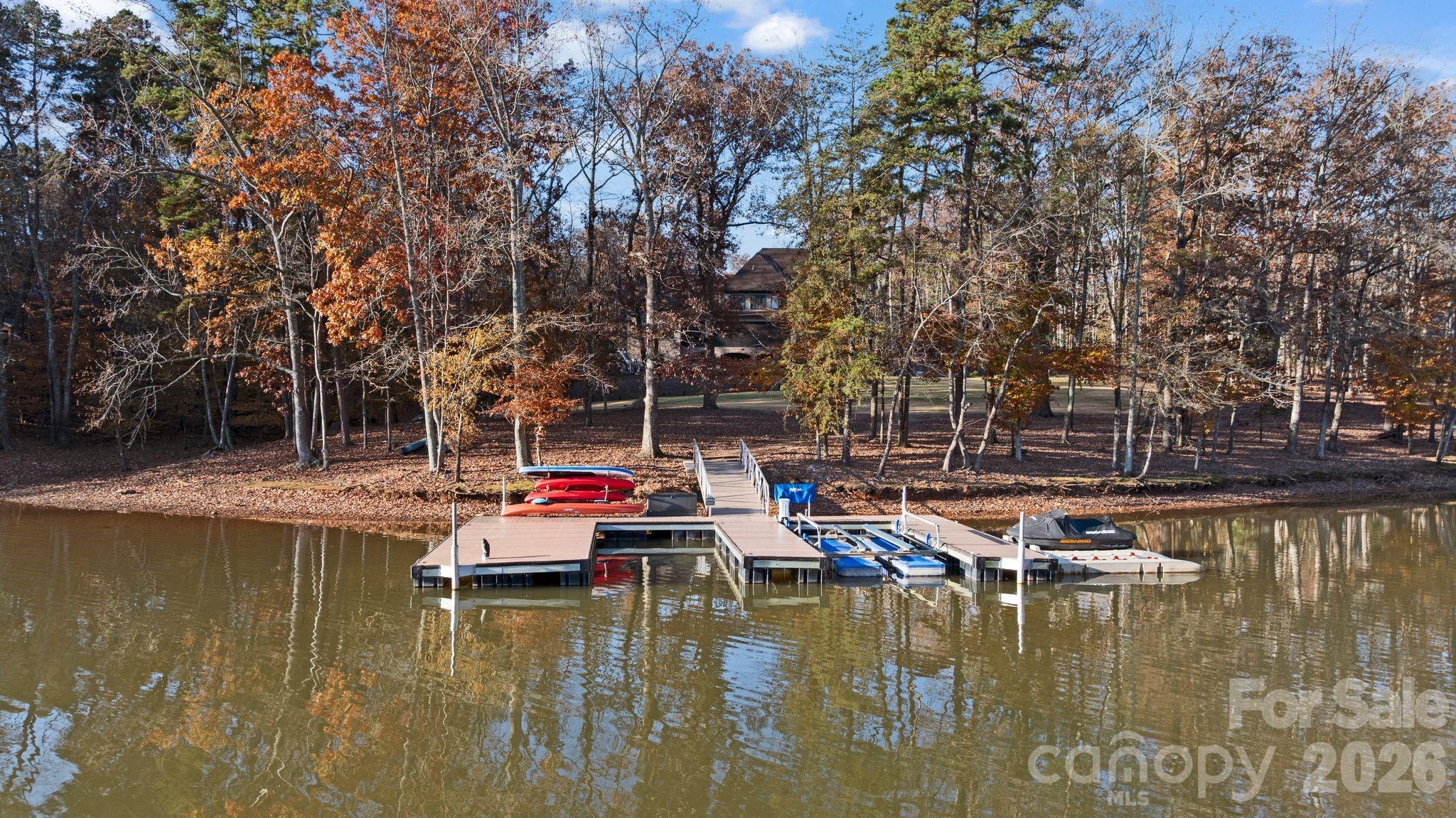 Yachtsmans Point - Residential
