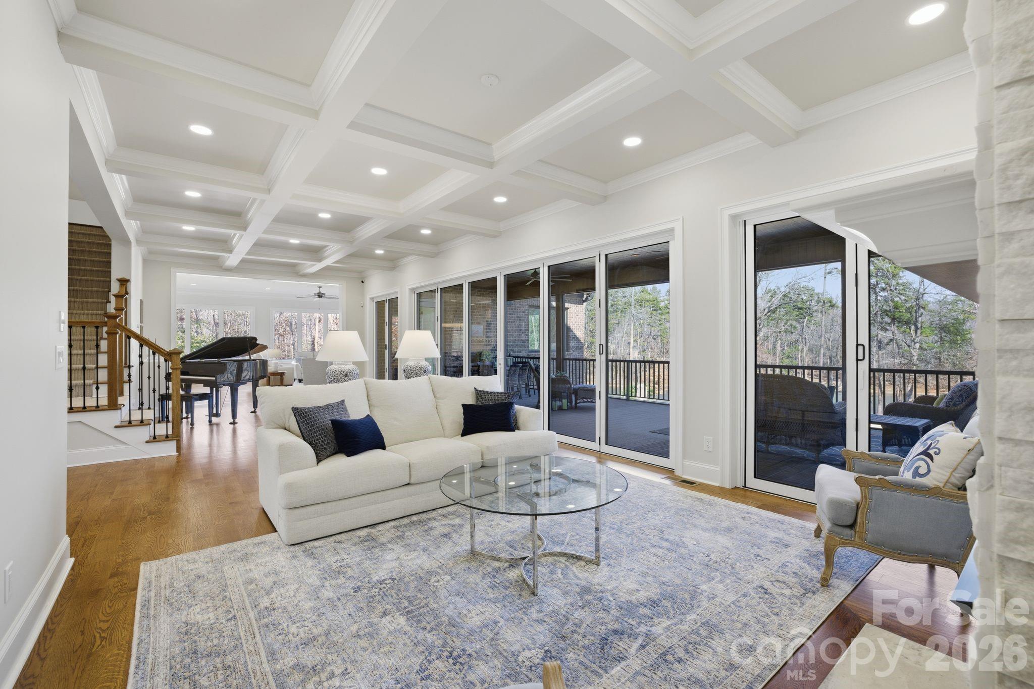 Yachtsmans Point - Residential