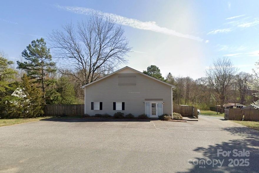 421 E Old Hwy 74 sits on a 1.97-acre lot and offers a functional mix of office and warehouse space. The office area includes three private offices, a reception area, and a breakroom, providing a professional and efficient layout for daily operations. The warehouse features 14’ clear height, one 10’ x 12’ dock door for loading, and additional covered storage in the rear, ideal for equipment, inventory, or vehicles. With a balance of office and industrial space, this property is well-suited for a variety of flex or light industrial users seeking both functionality and accessibility.