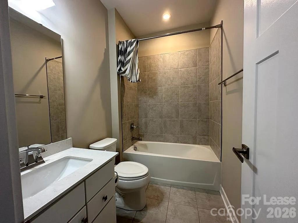 Moore Farm - Residential Lease