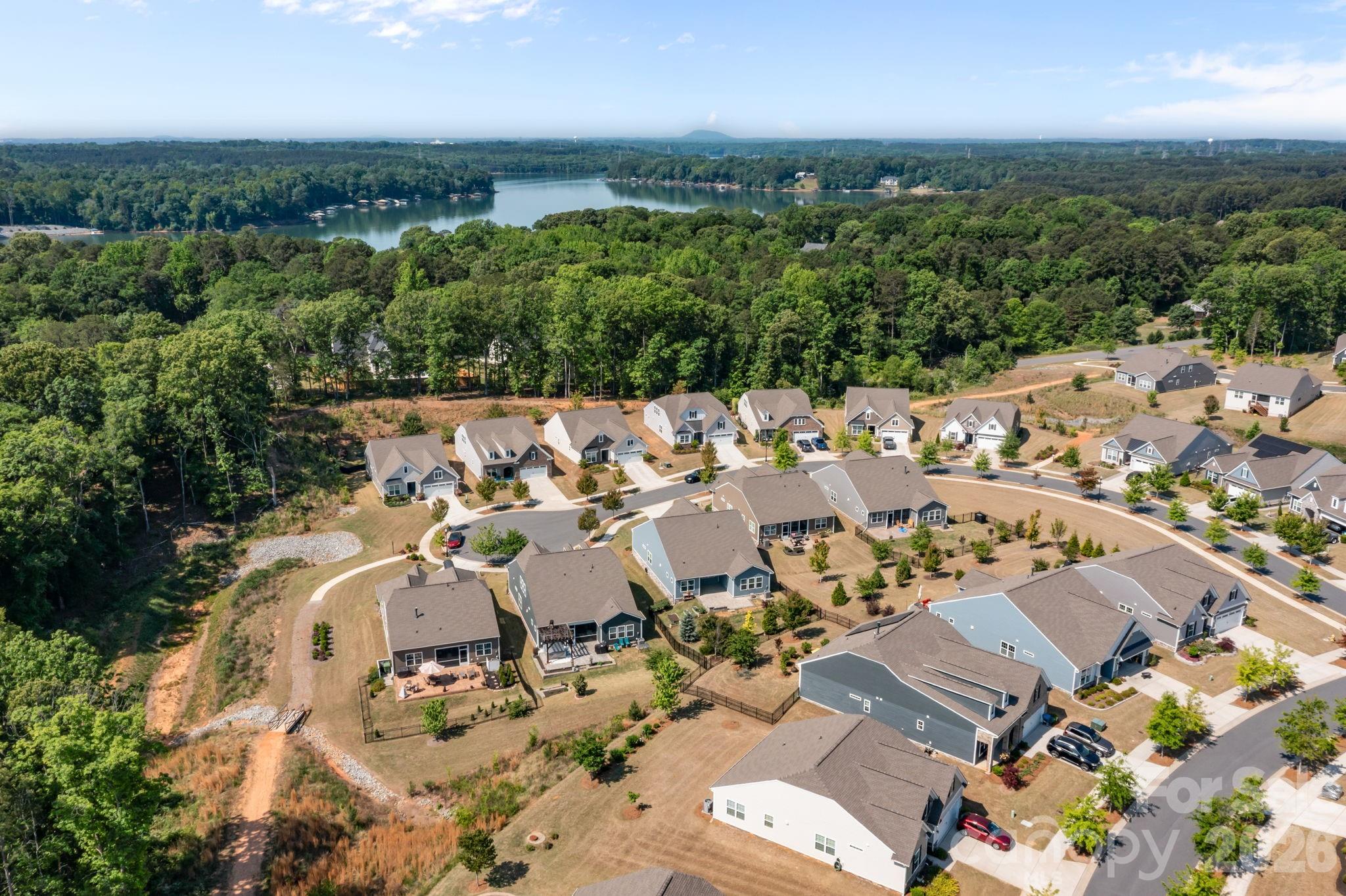 Imagery On Mtn Island - Residential