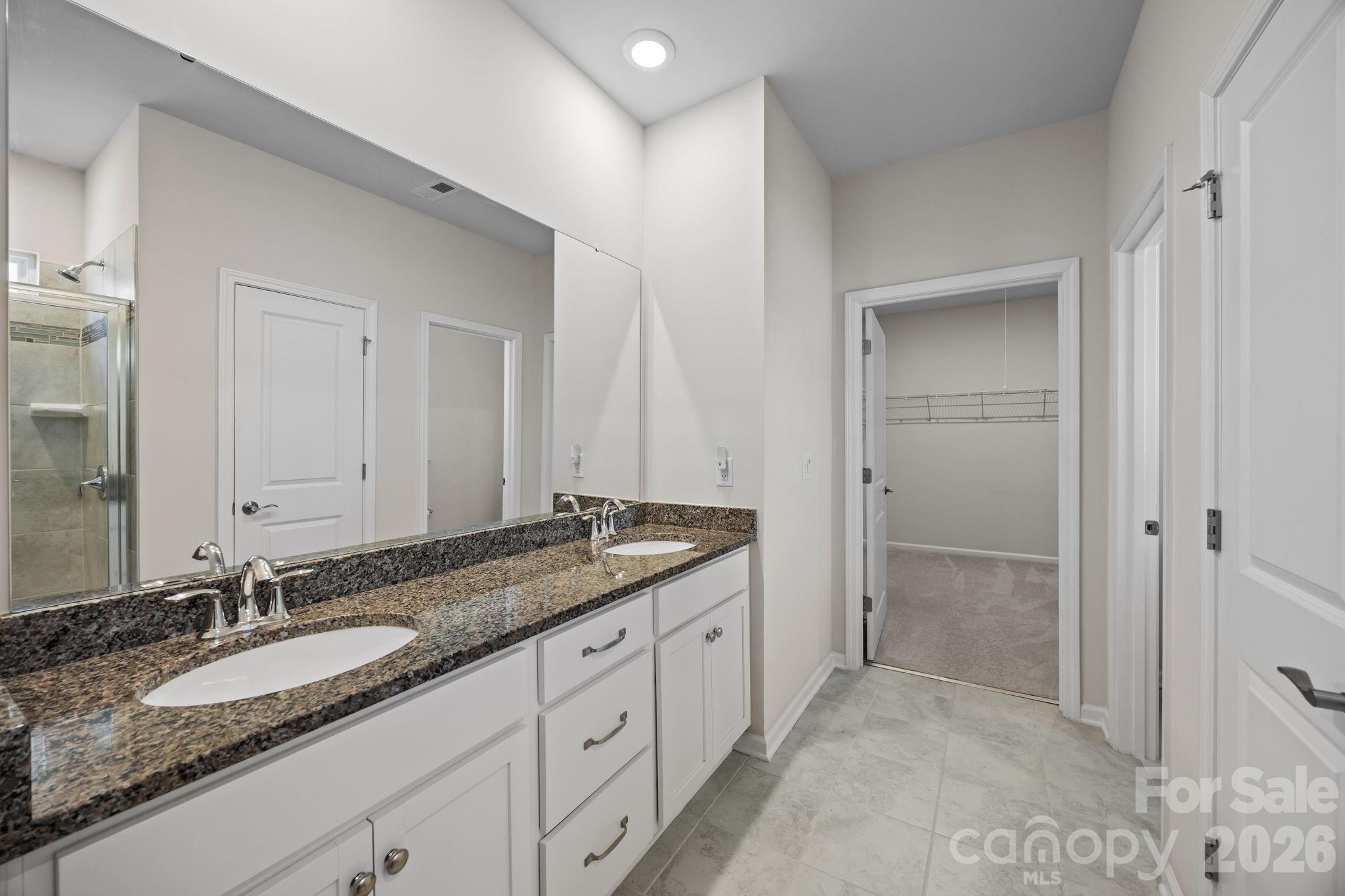 Imagery On Mtn Island - Residential