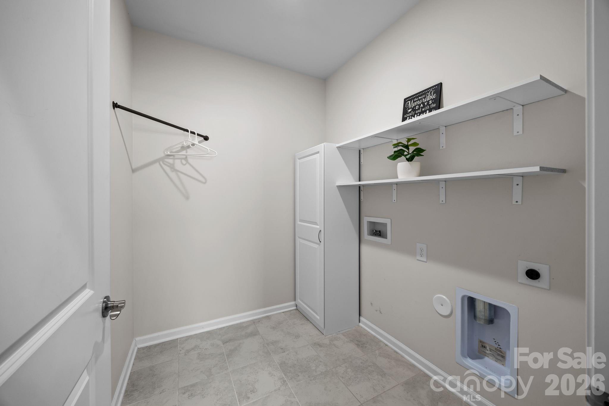 Imagery On Mtn Island - Residential