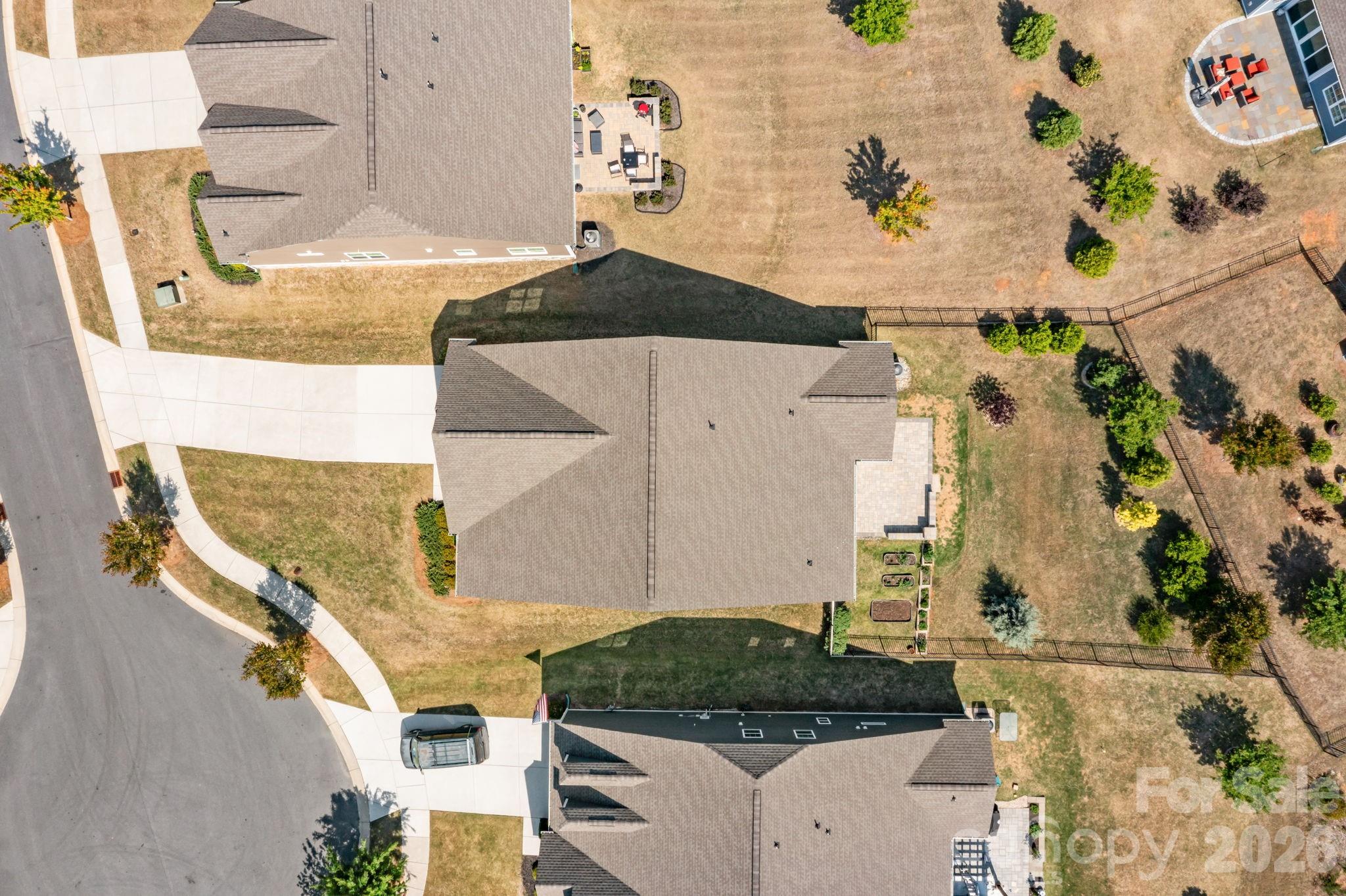 Imagery On Mtn Island - Residential
