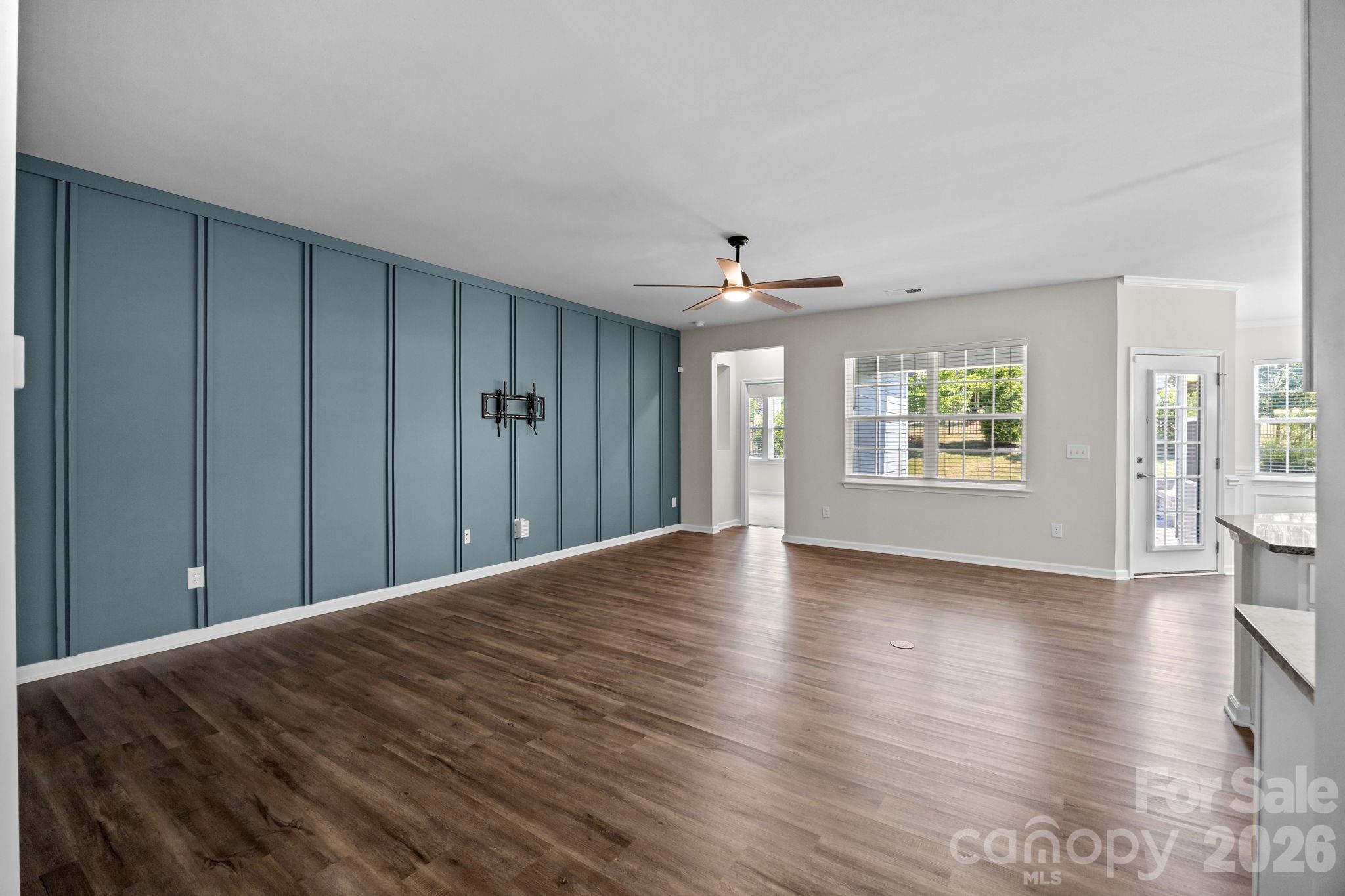 Imagery On Mtn Island - Residential