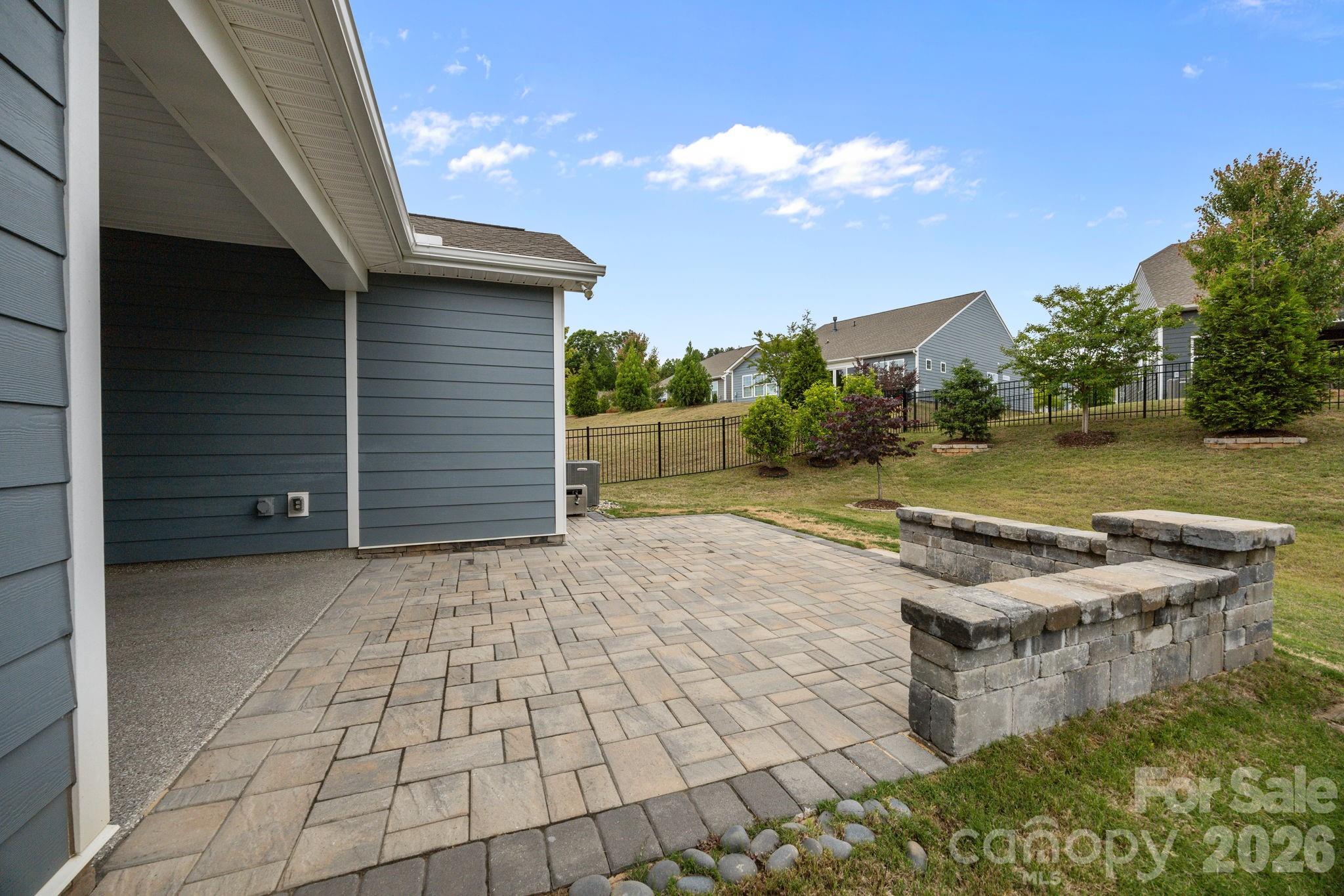 Imagery On Mtn Island - Residential