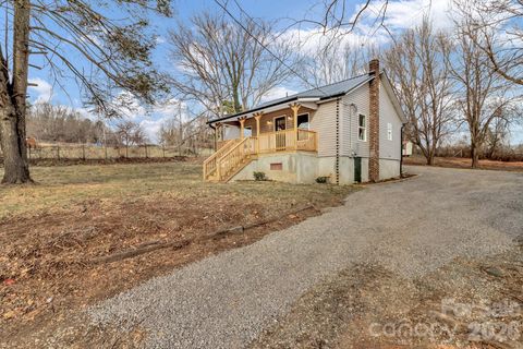 246 Marion Street Marion NC 28752