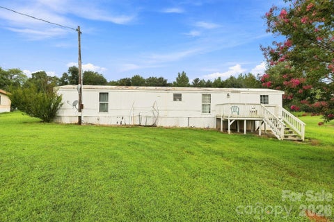 Photo of 1433 Oakbrook Lane, Denver, NC 28037 (MLS # 4417422)
