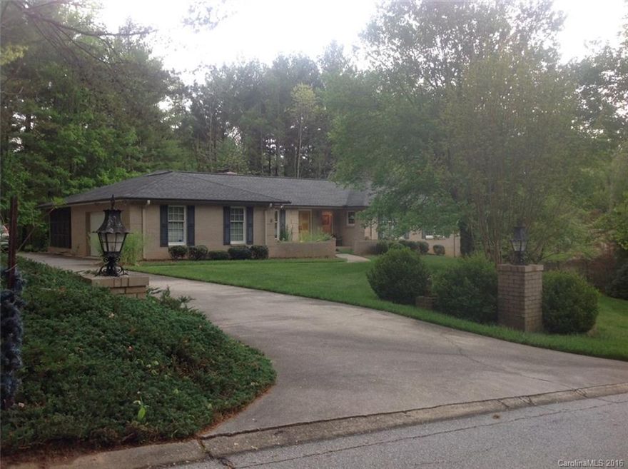 Beautifully maintained with open floor plan, extremely well built home with many extras. Custom built cabinets in kitchen and bathrooms. Anderson windows, sits true east to west. Foundation thermo-sealed and plastic coated. Termite shield on top layer of blocks. Bathroom plumbing in basement. Extra garage in basement has workshop. Words and photos do not do this home justice. This is a must see!