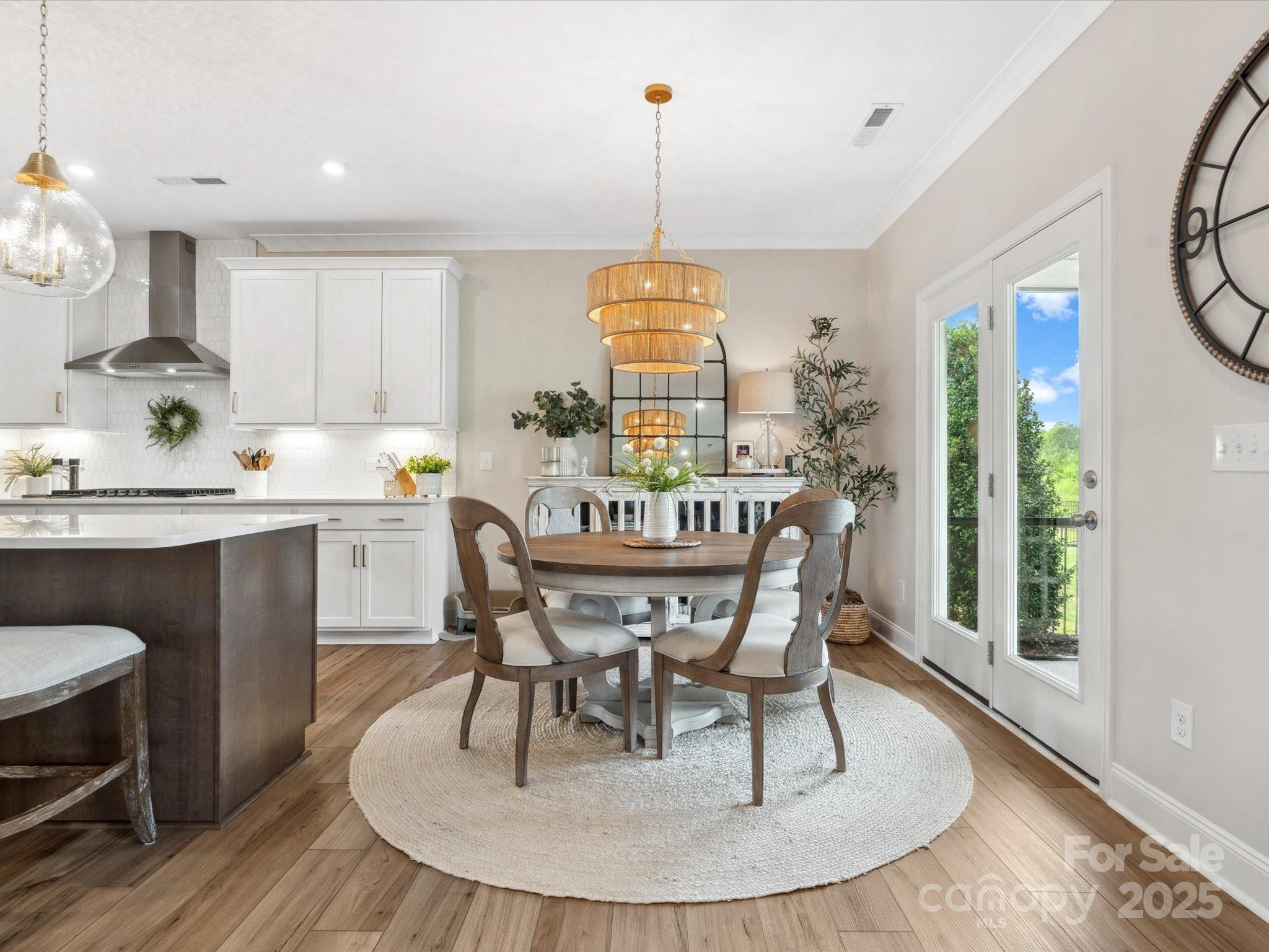 Lakeside Glen - Residential