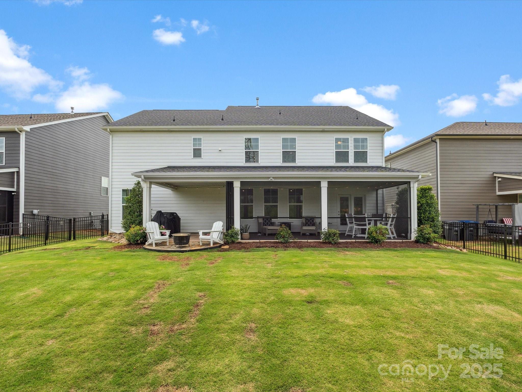 Lakeside Glen - Residential