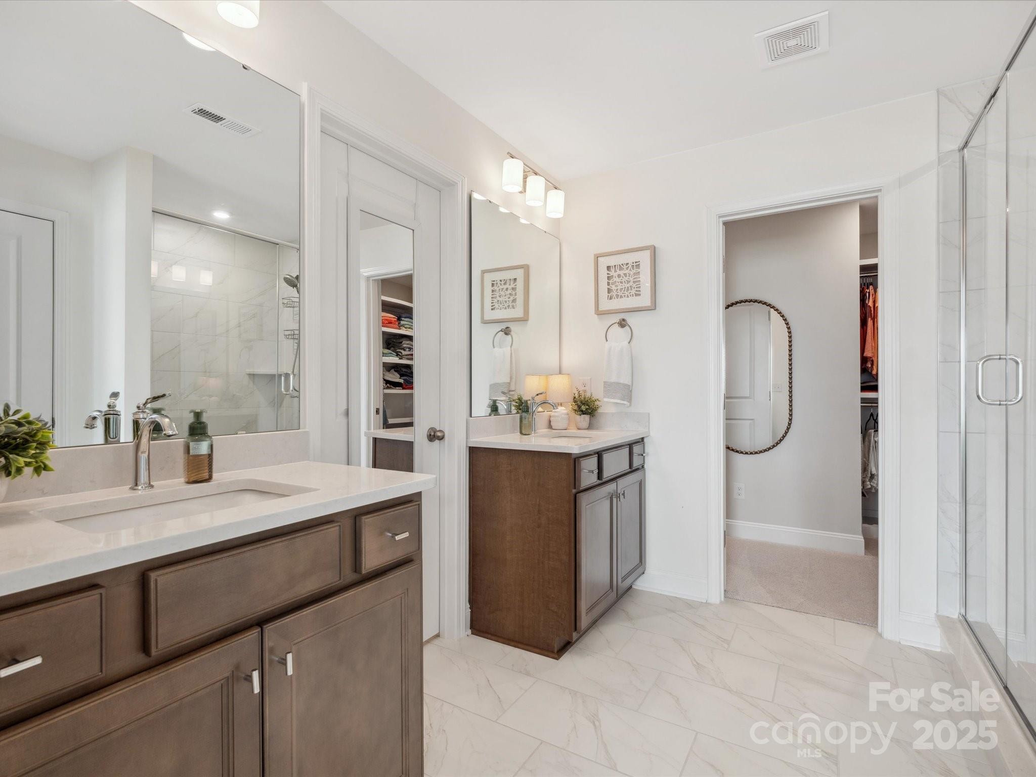 Lakeside Glen - Residential