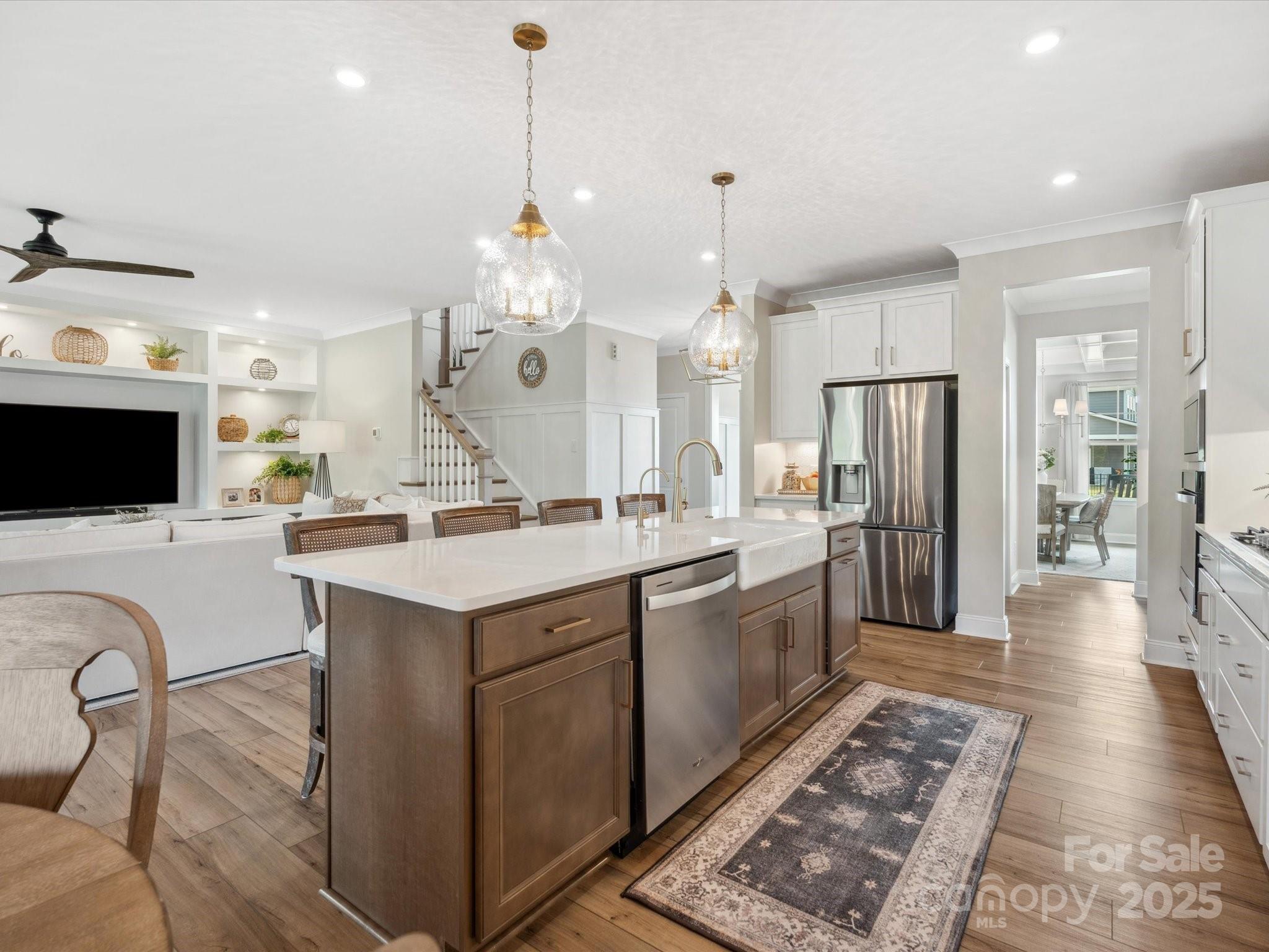 Lakeside Glen - Residential